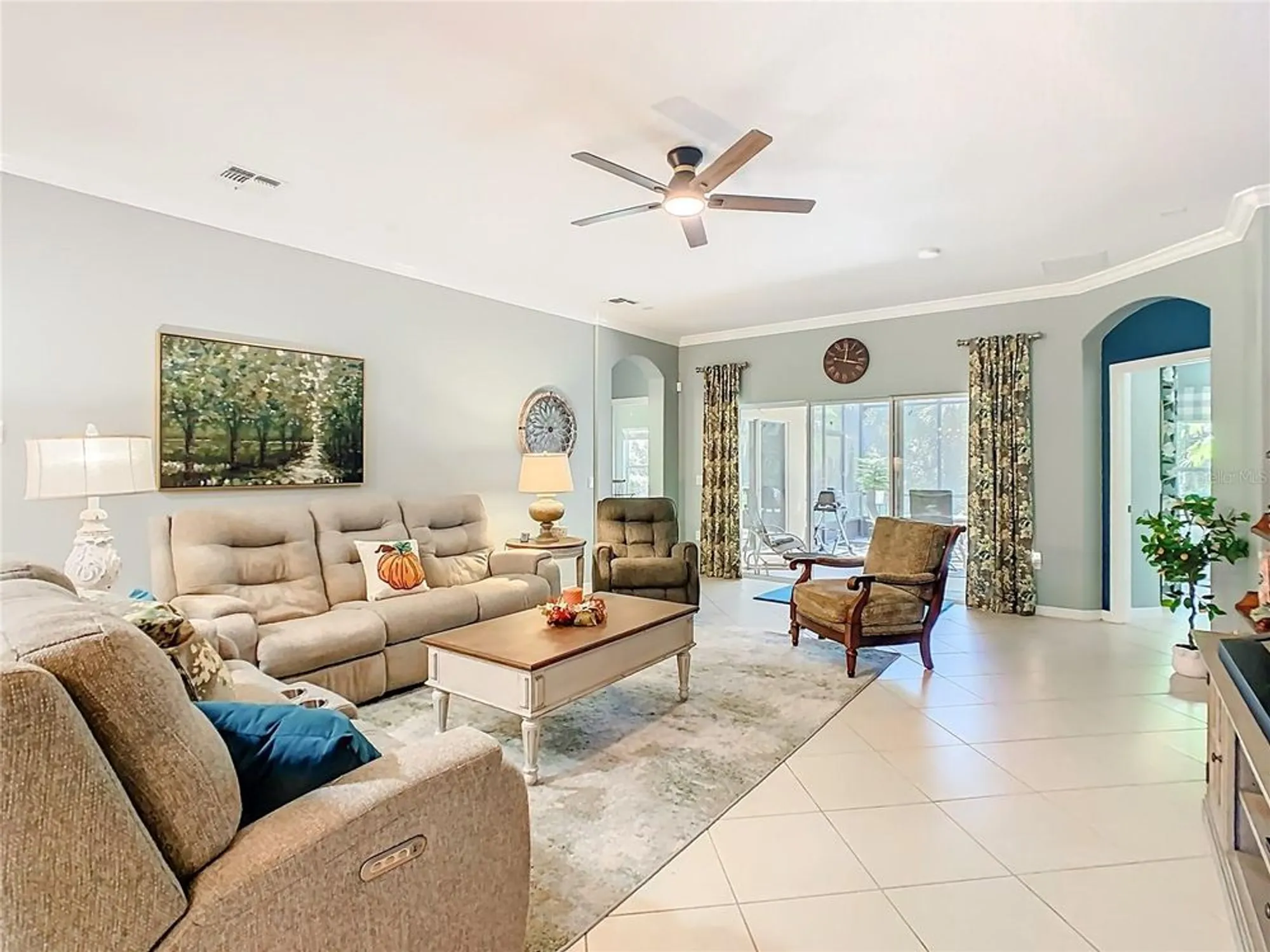 Property Slideshow image 6 of 76 | 680 portofino dr, Poinciana, FL, 34759
