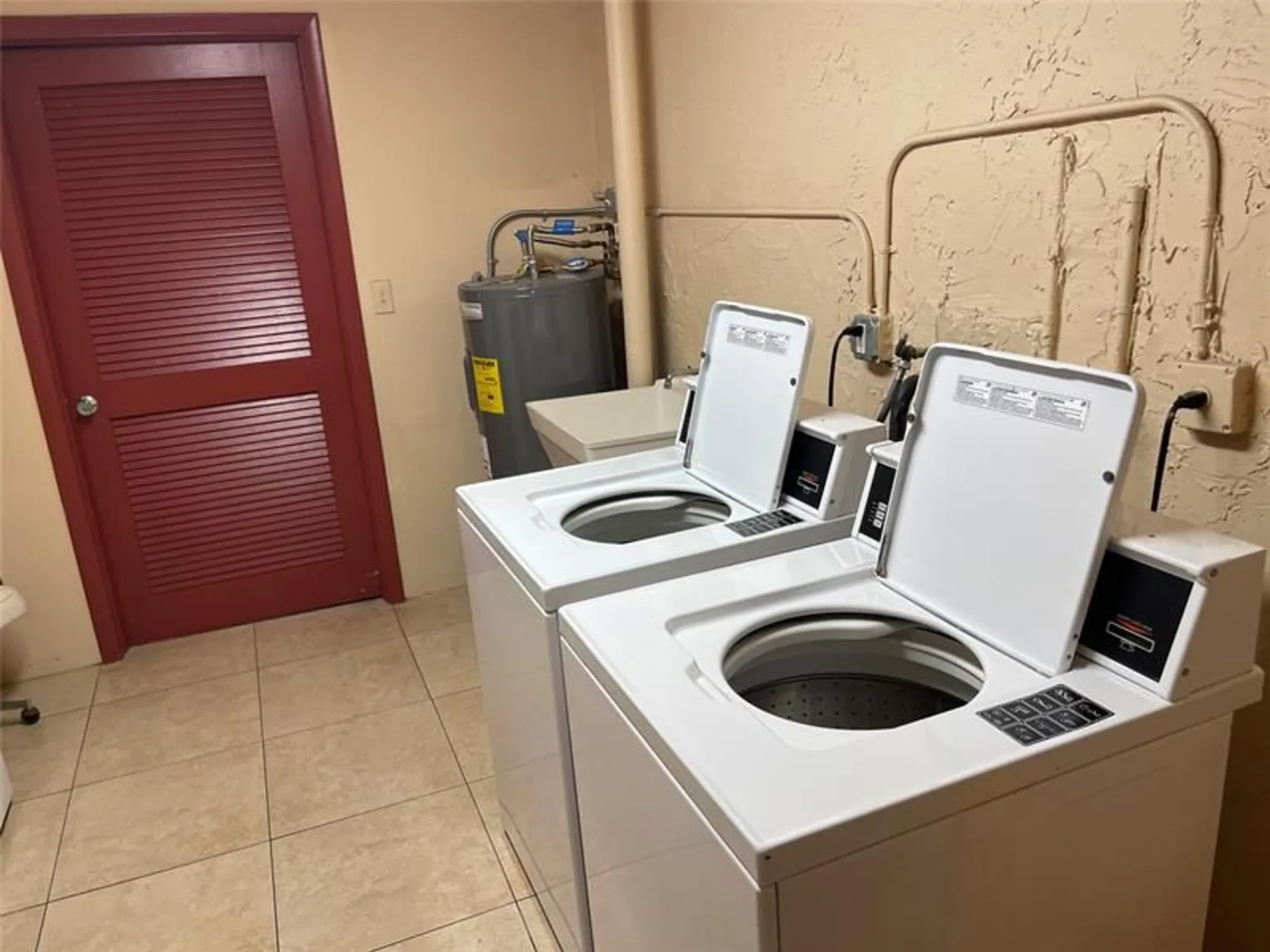 Property Slideshow image 40 of 47 | 1025 country club dr apt 407, Margate, FL, 33063