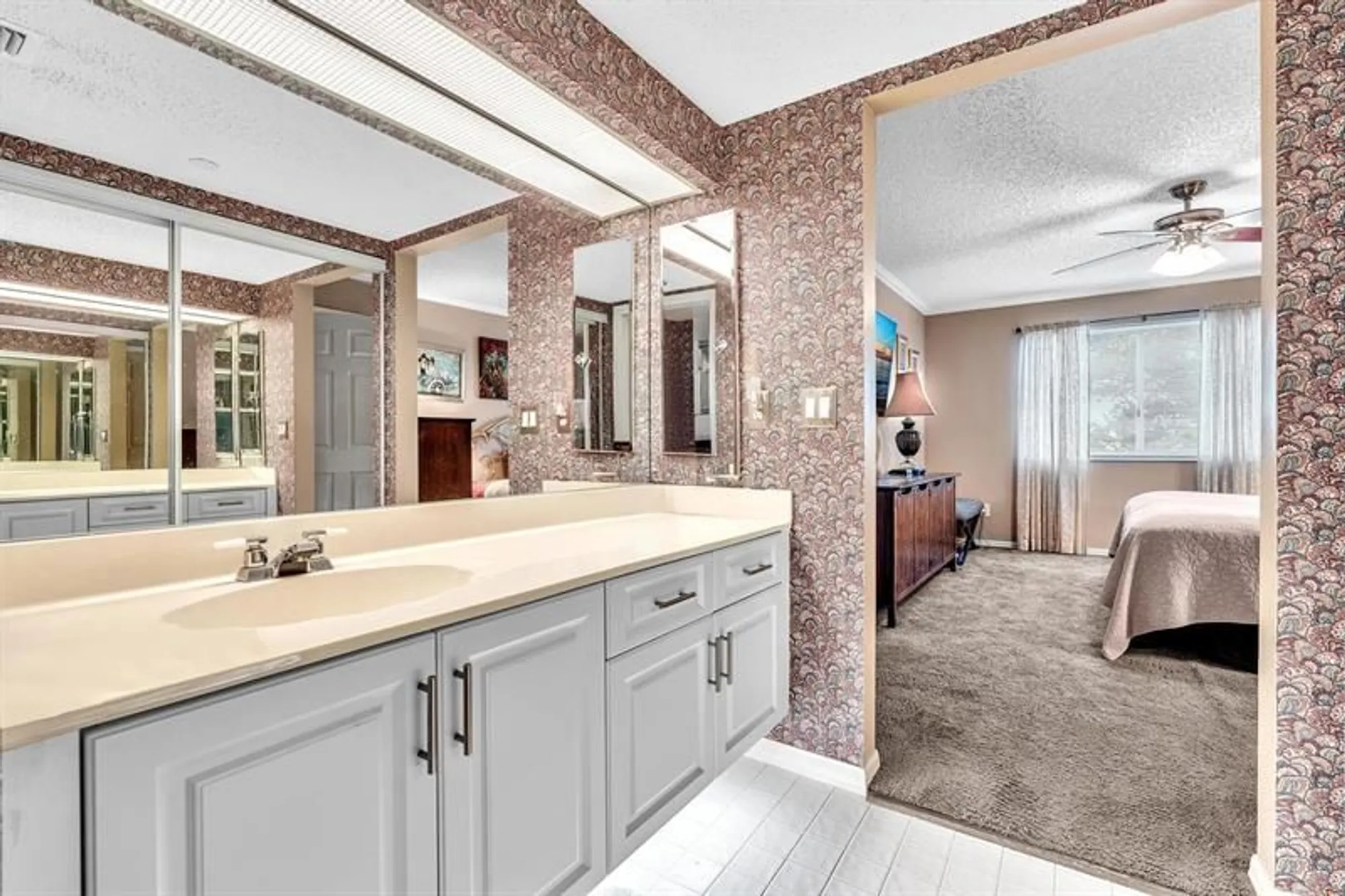 Property Slideshow image 30 of 75 | 9587 weldon cir b311, Tamarac, FL, 33321