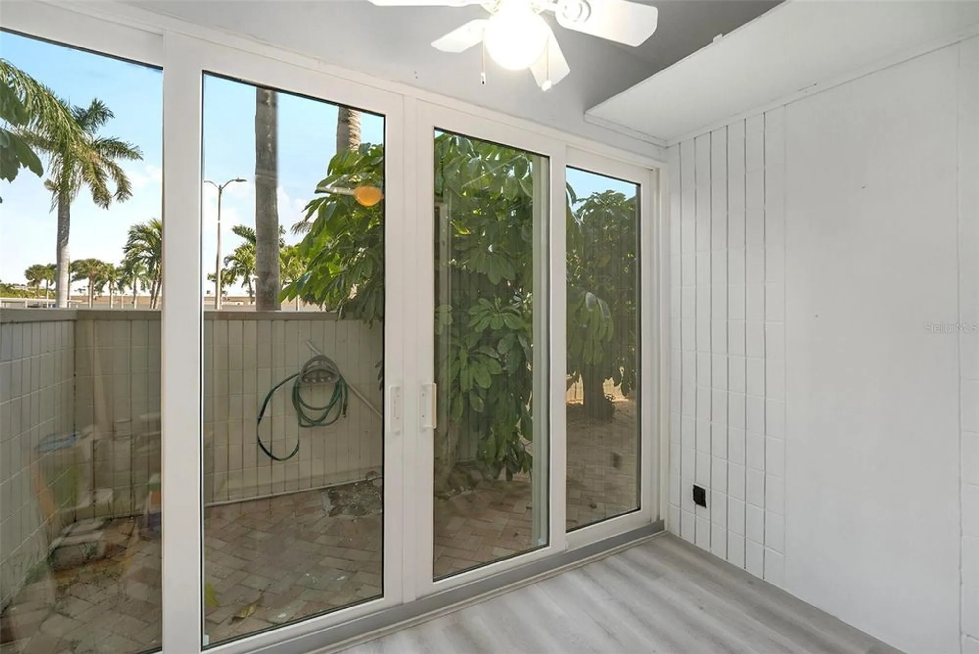 Property Slideshow image 20 of 30 | 7400 sun island dr 111, South Pasadena, FL, 33707