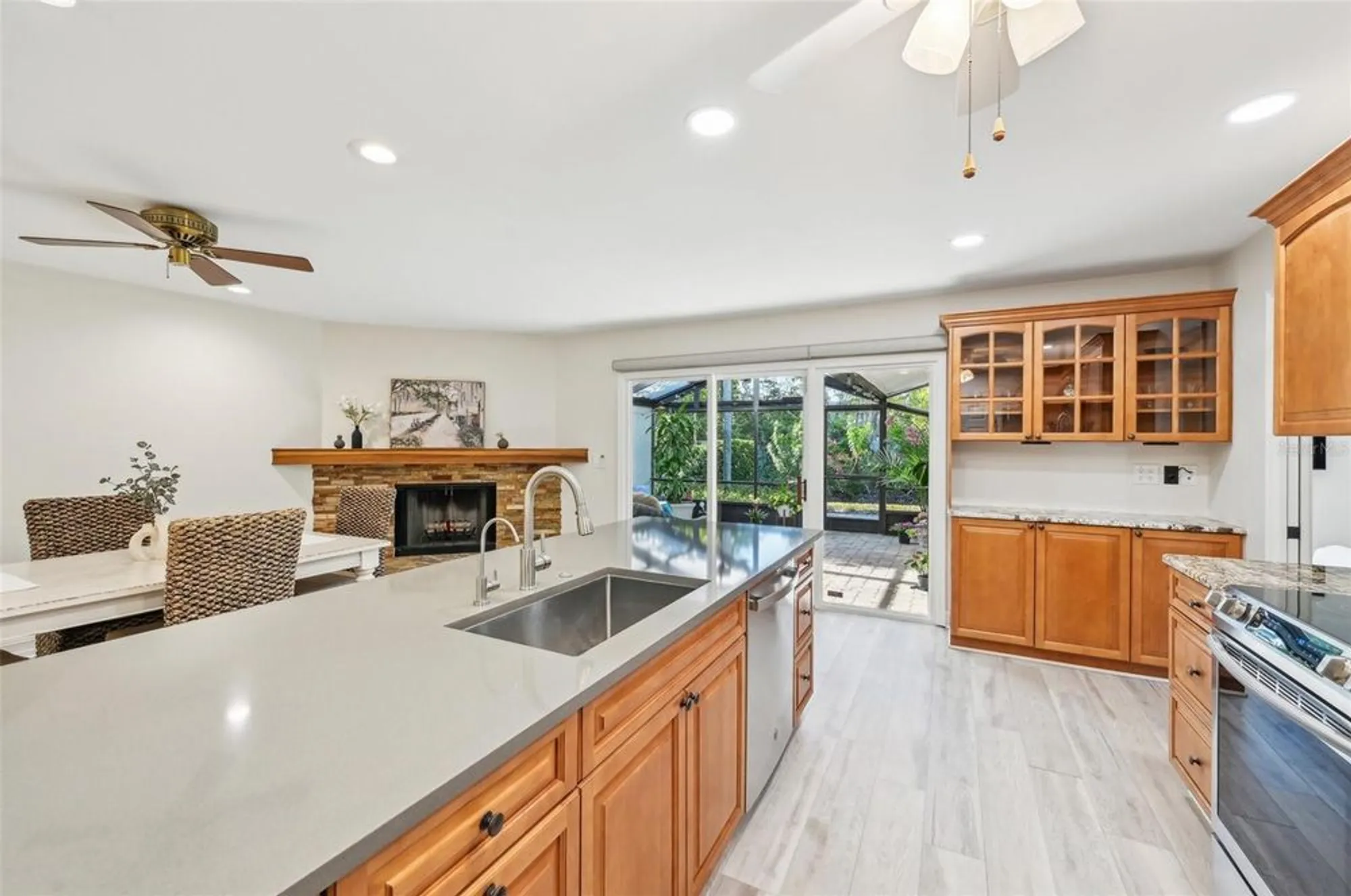 Property Slideshow image 18 of 45 | 3880 wilshire cir # 28, Sarasota, FL, 34238