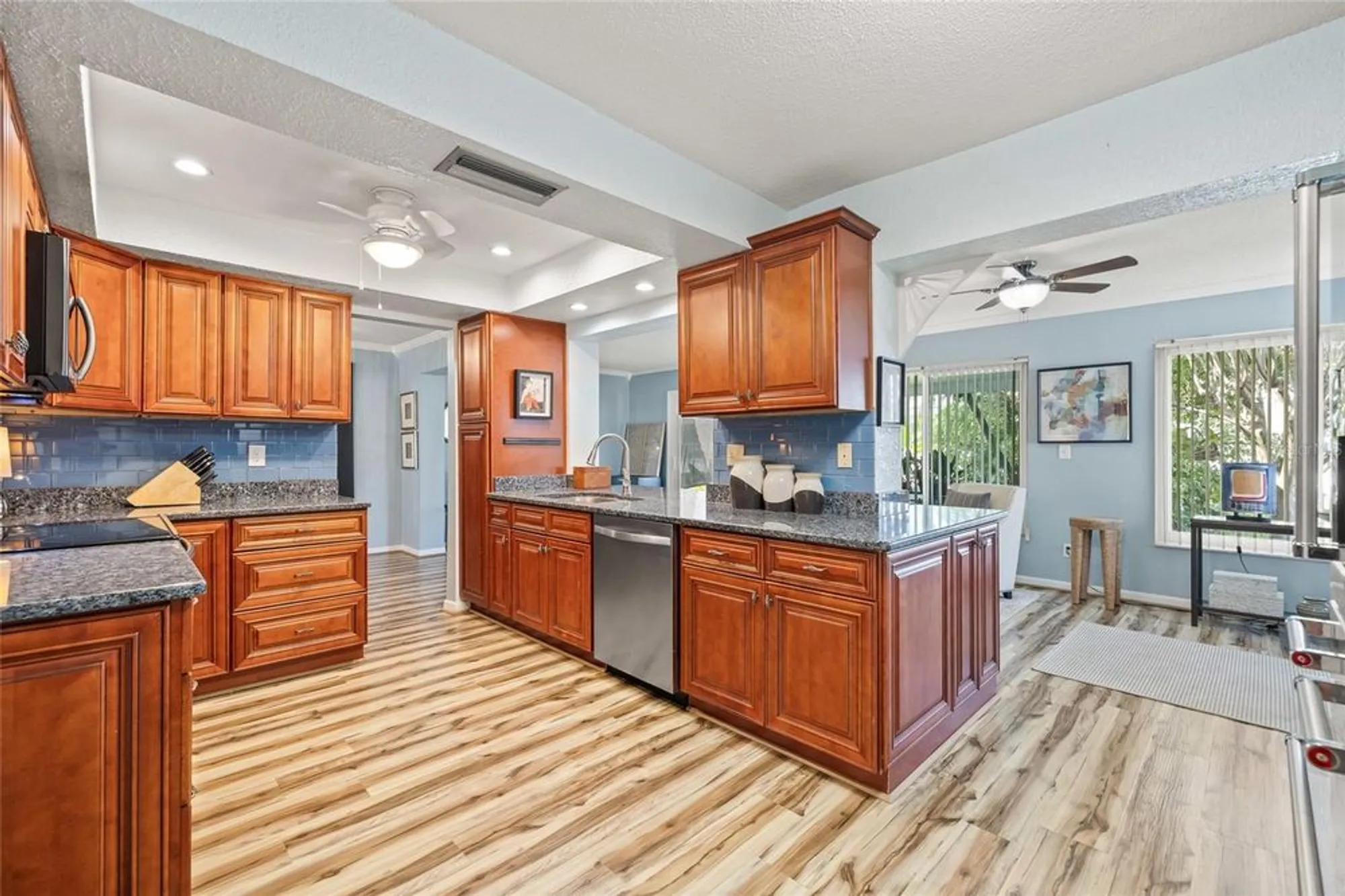 Property Slideshow image 3 of 31 | 4435 96th ave, Pinellas Park, FL, 33782
