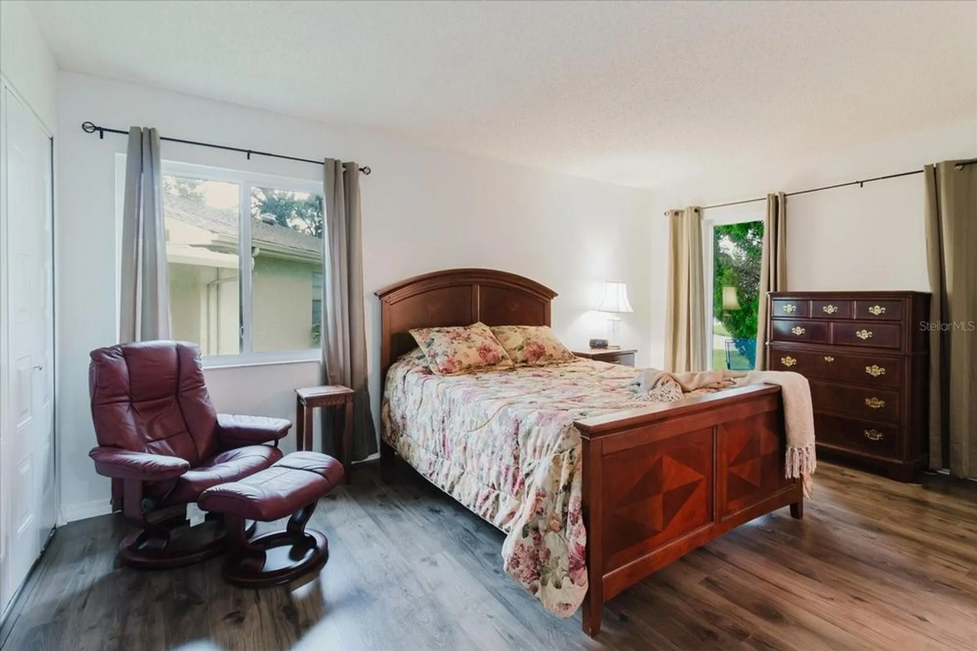 Property Slideshow image 32 of 63 | 2209 grenadier dr, Sun City Center, FL, 33573