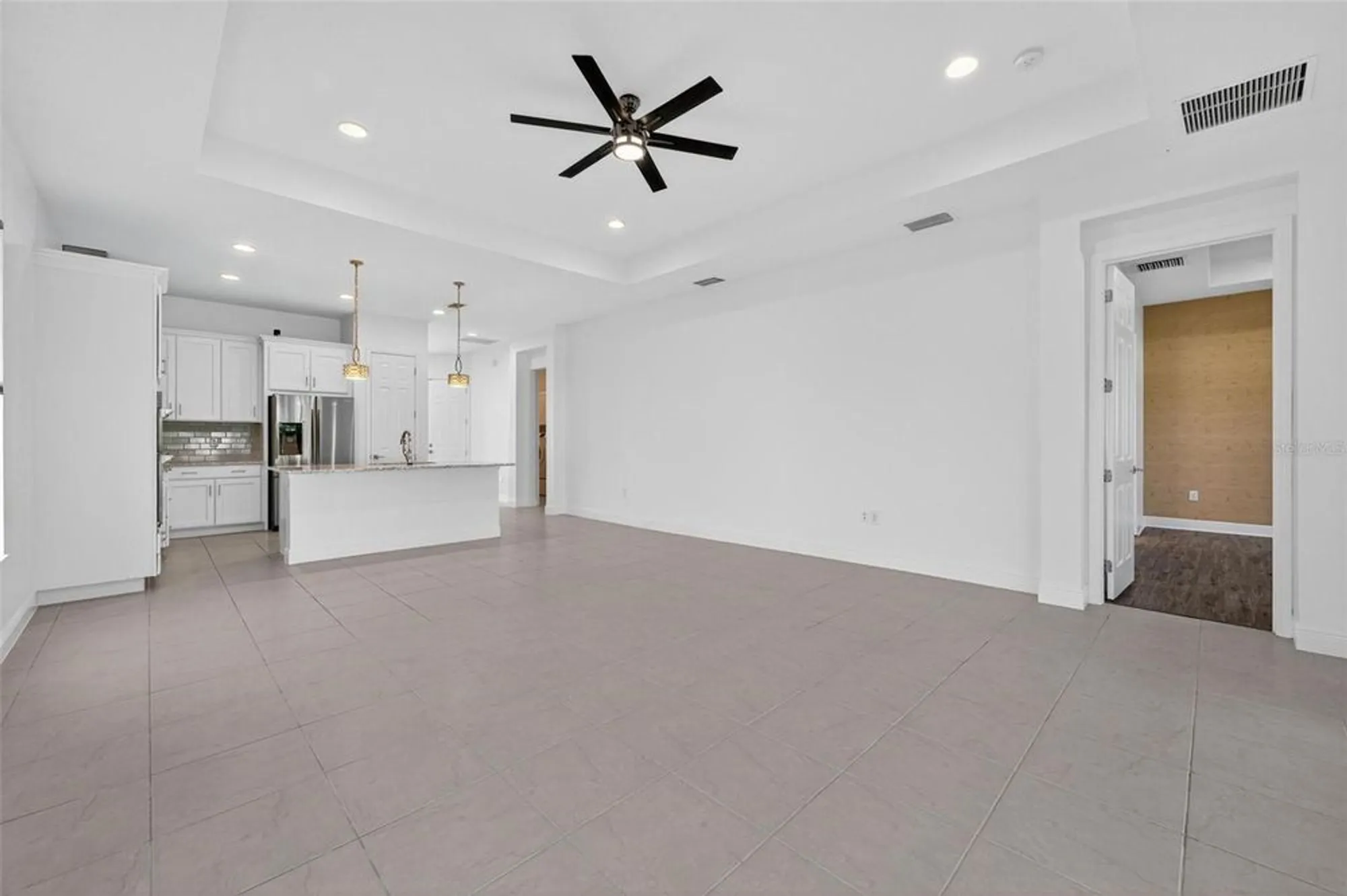 Property Slideshow image 34 of 95 | 8677 bridgeport bay cir, Mount Dora, FL, 32757