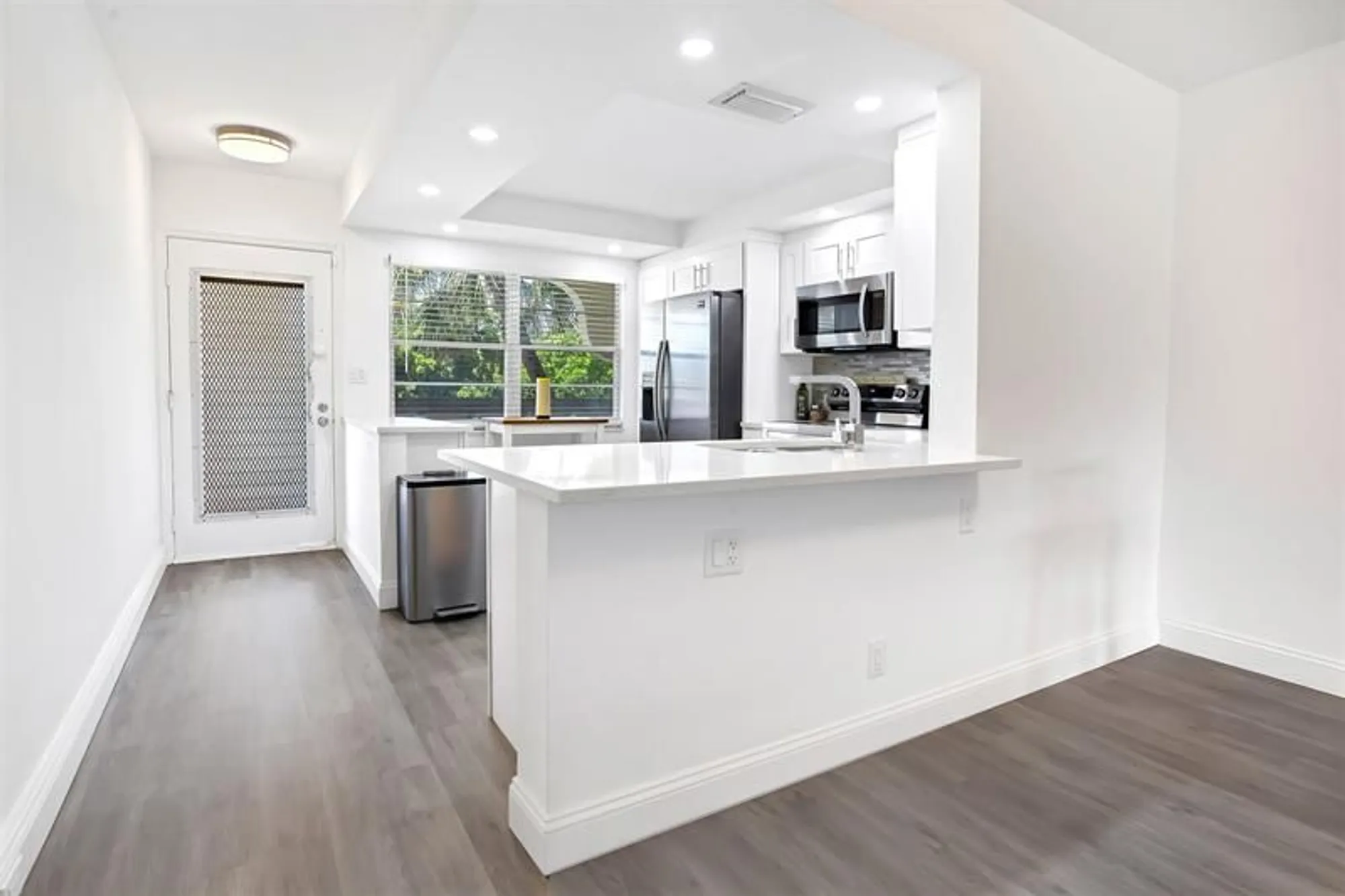 Property Slideshow image 14 of 46 | 2805 victoria way f 2, Coconut Creek, FL, 33066