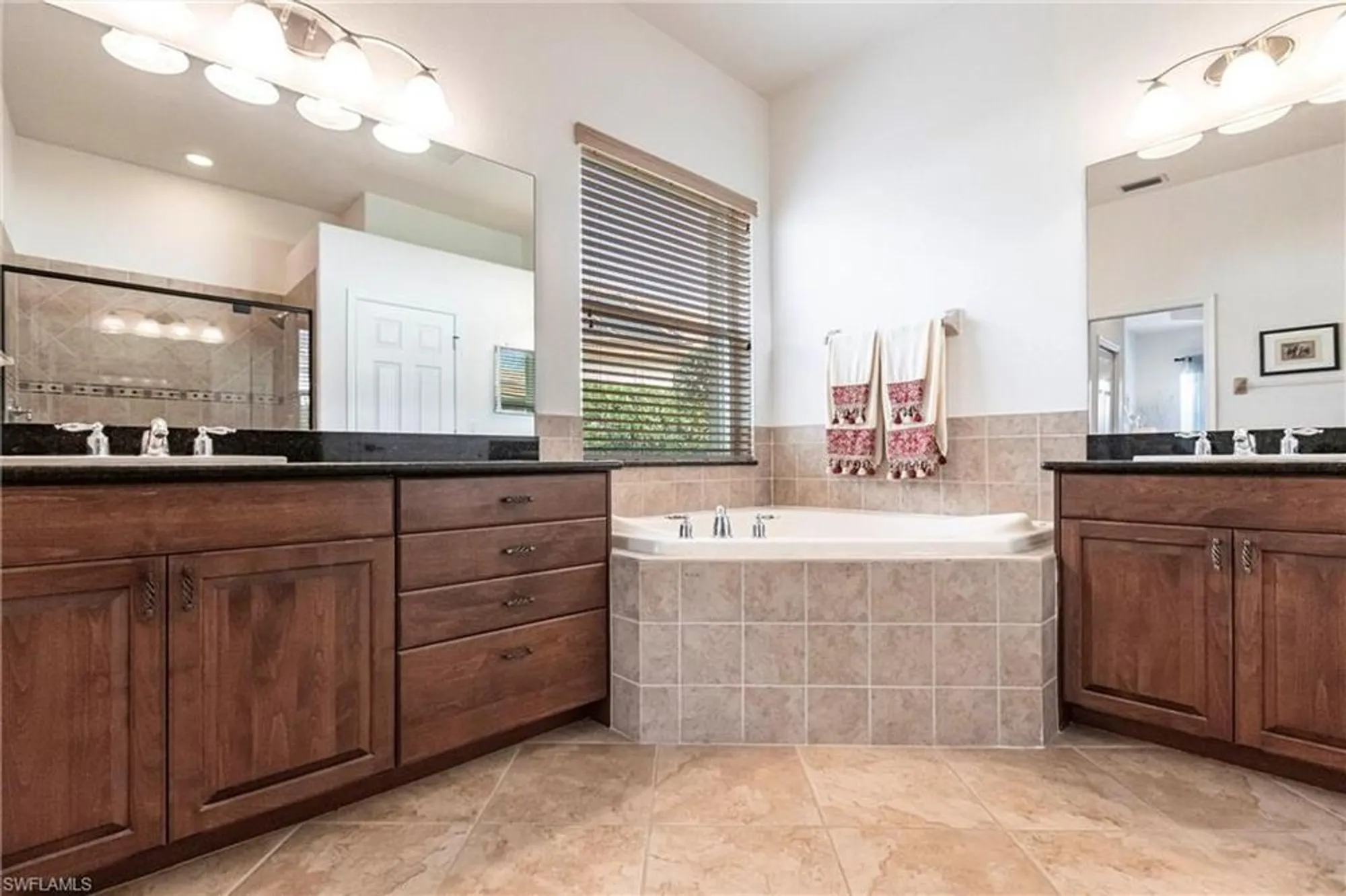 Property Slideshow image 25 of 48 | 3670 lakeview isle ct, Fort Myers, FL, 33905