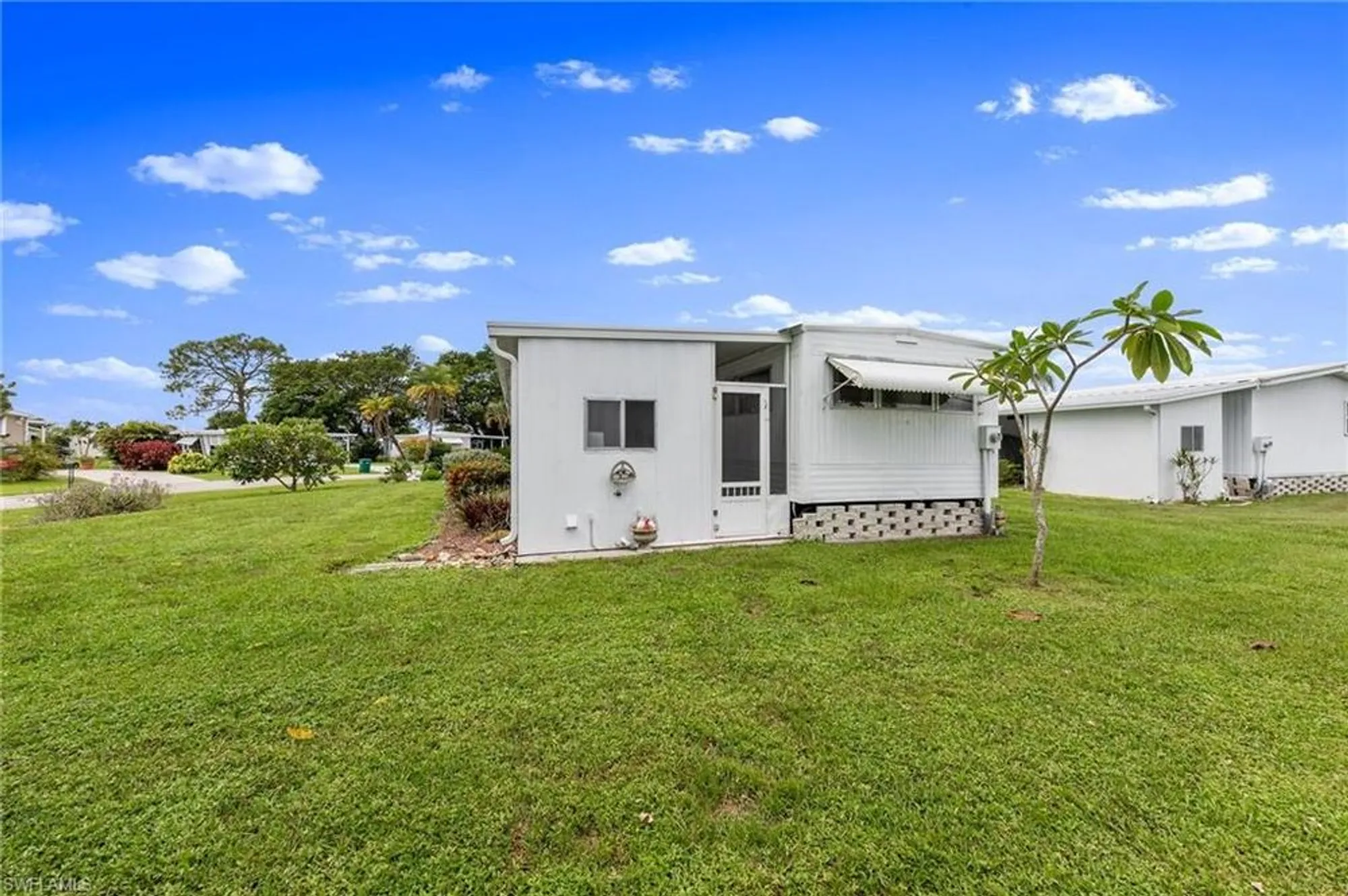 Property Slideshow image 26 of 40 | 16 san remo cir, Naples, FL, 34112