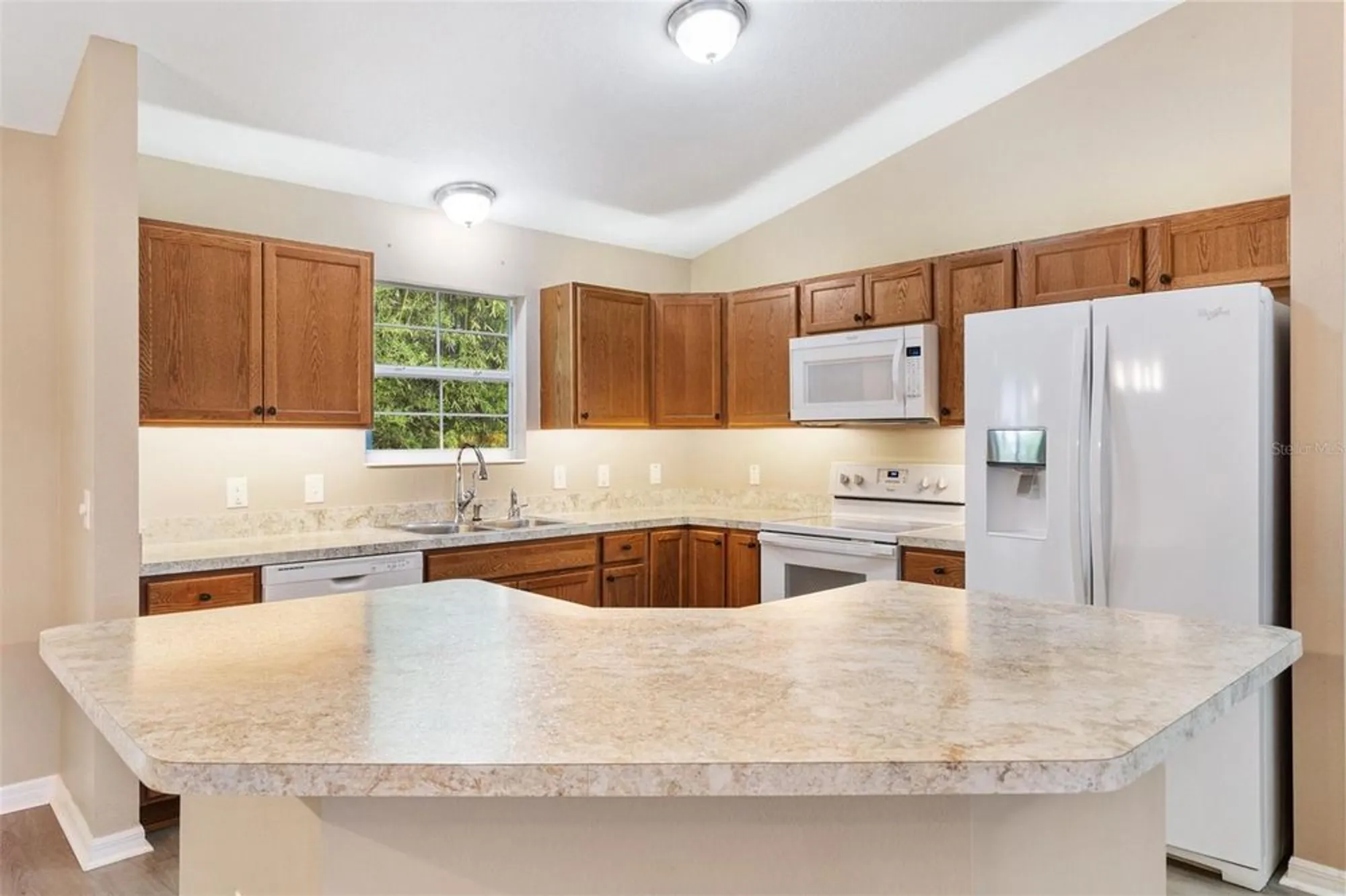 Property Slideshow image 8 of 28 | 428 tarrson blvd, Lady Lake, FL, 32159