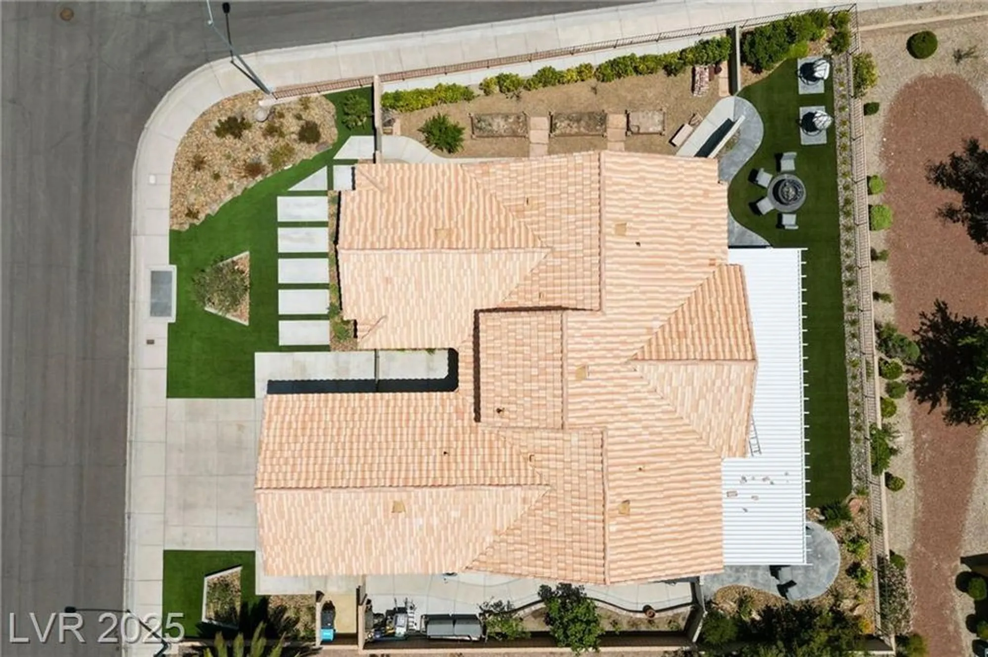 Property Slideshow image 65 of 69 | 2616 faiss dr, Las Vegas, NV, 89134