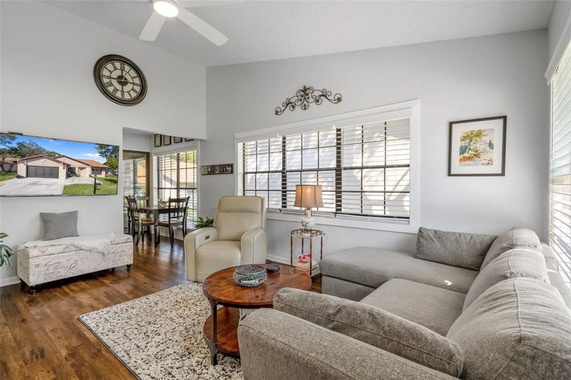 Property Slideshow image 7 of 65 | 6732 oak cluster cir, Spring Hill, FL, 34606