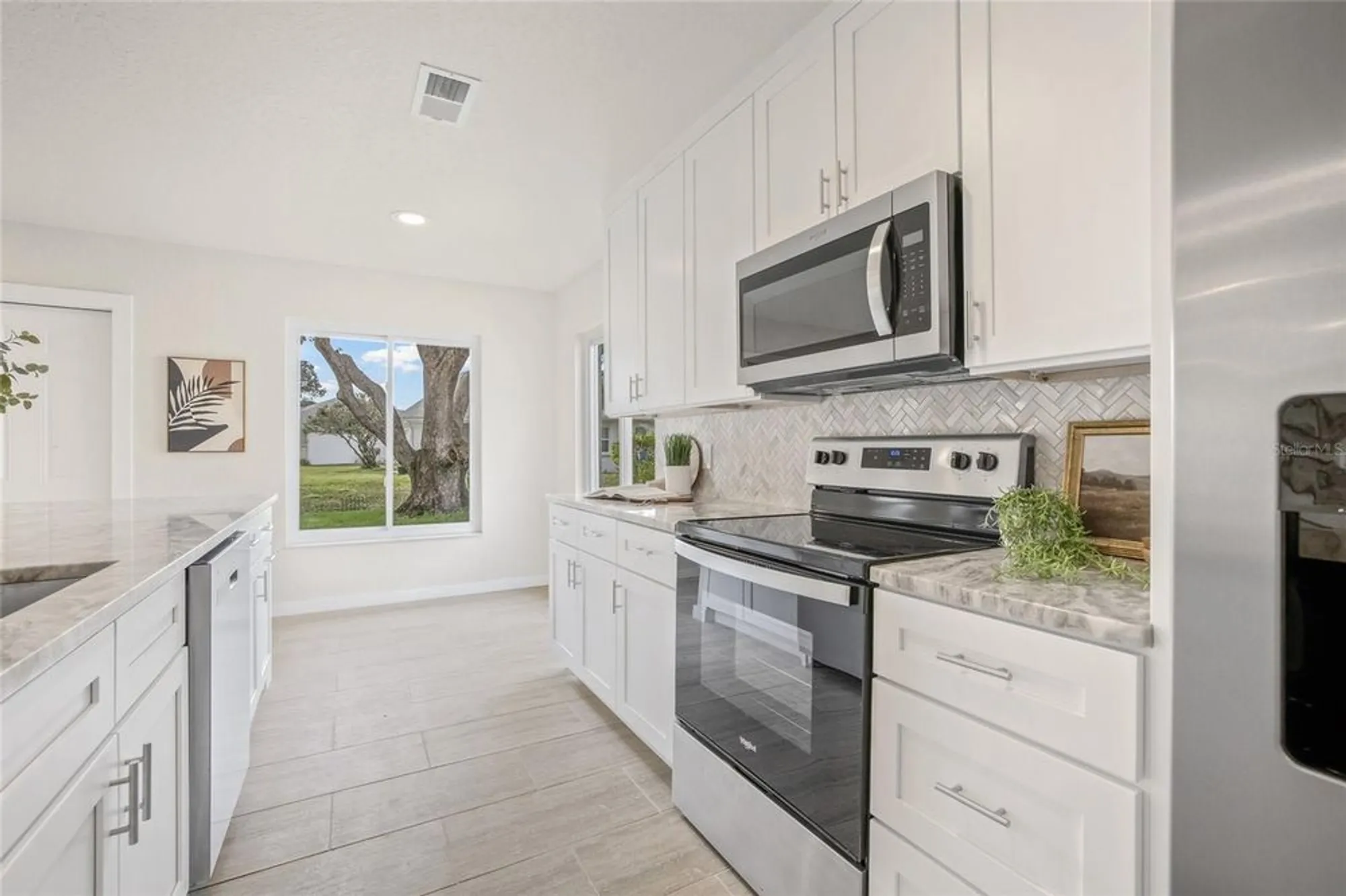 Property Slideshow image 17 of 41 | 9402 stonewall ln, New Port Richey, FL, 34655