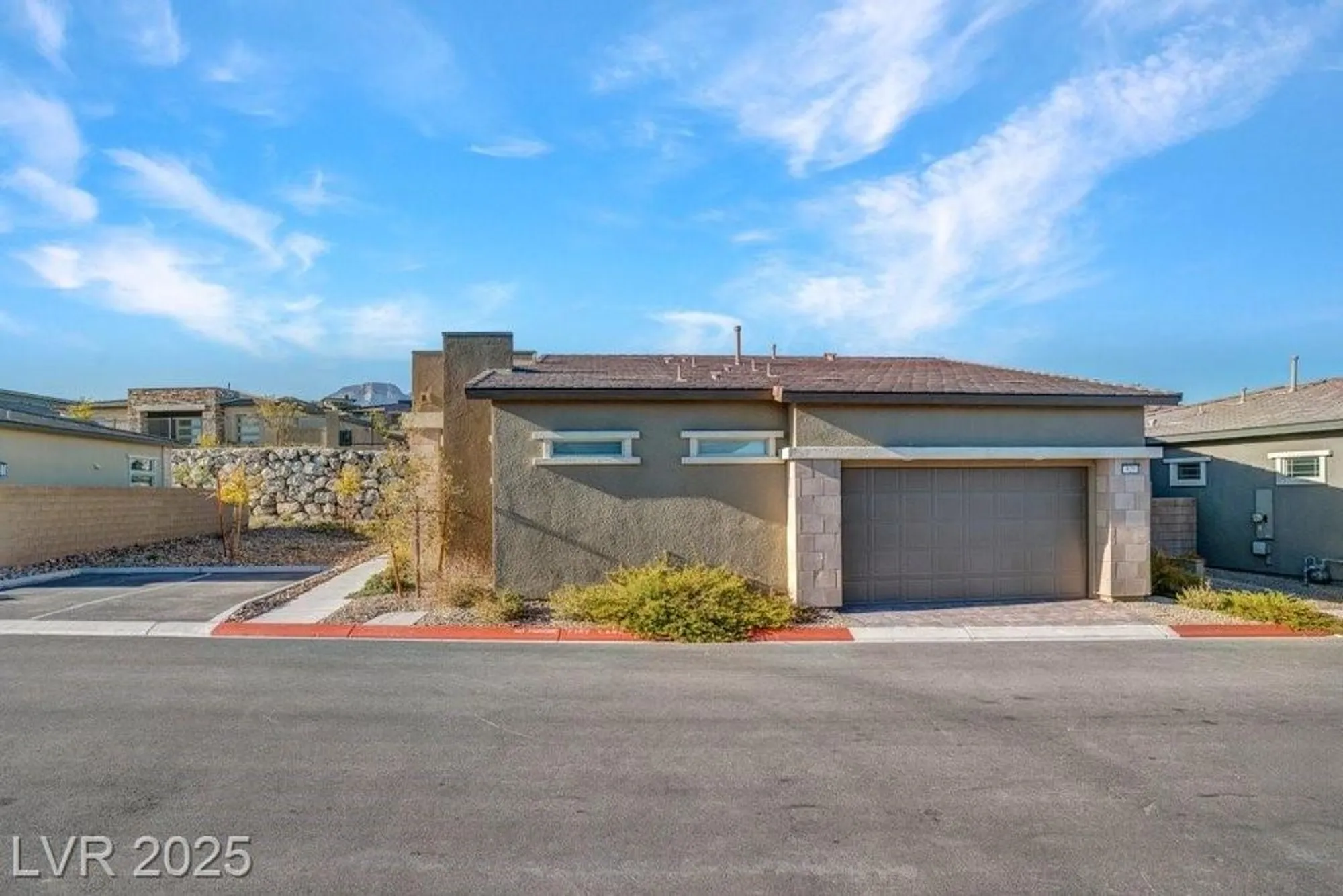 Property Slideshow image 4 of 36 | 925 allister fields ln, Las Vegas, NV, 89138