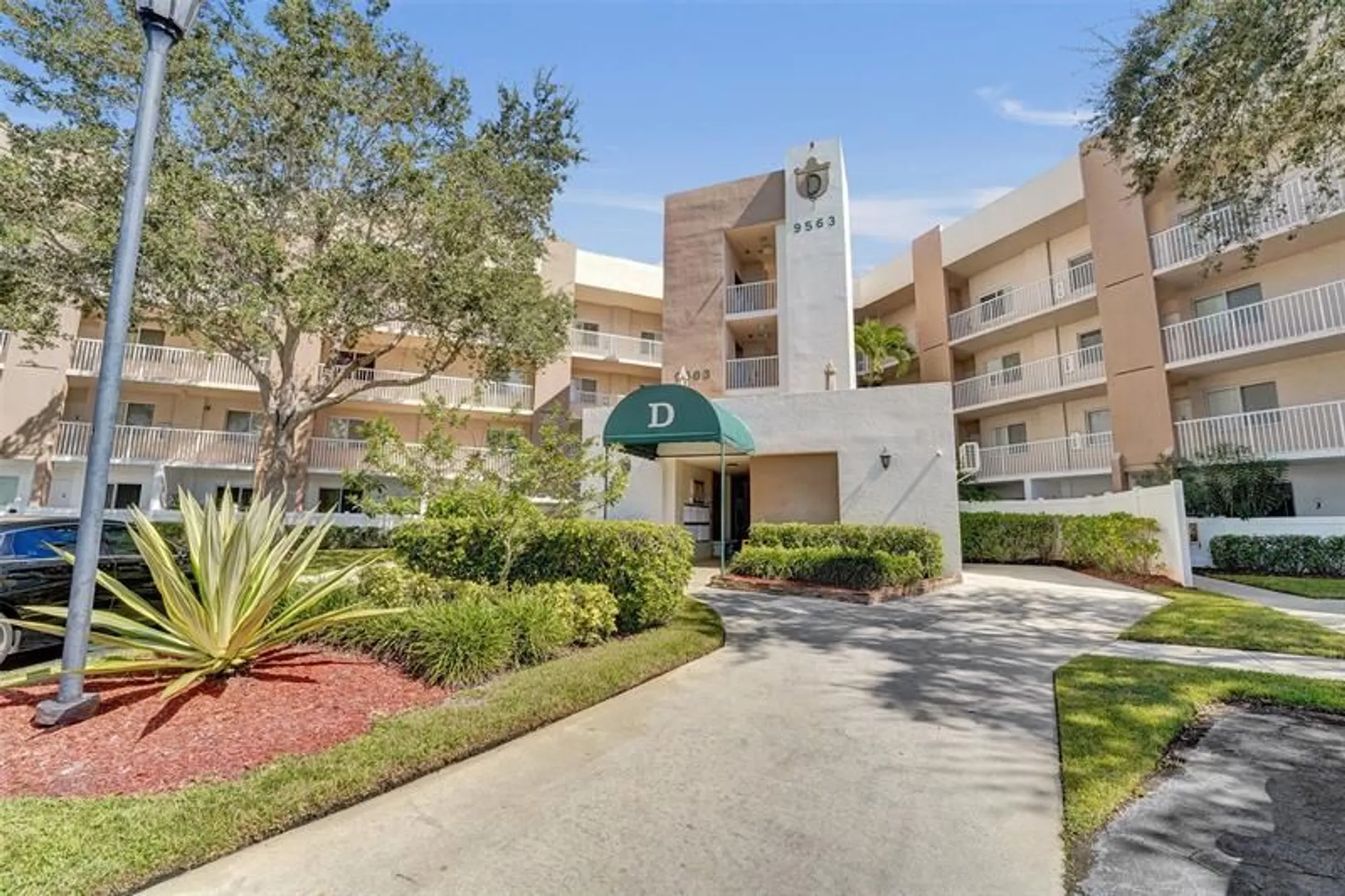 Property Slideshow image 1 of 69 | 9563 weldon cir apt d212, Fort Lauderdale, FL, 33321