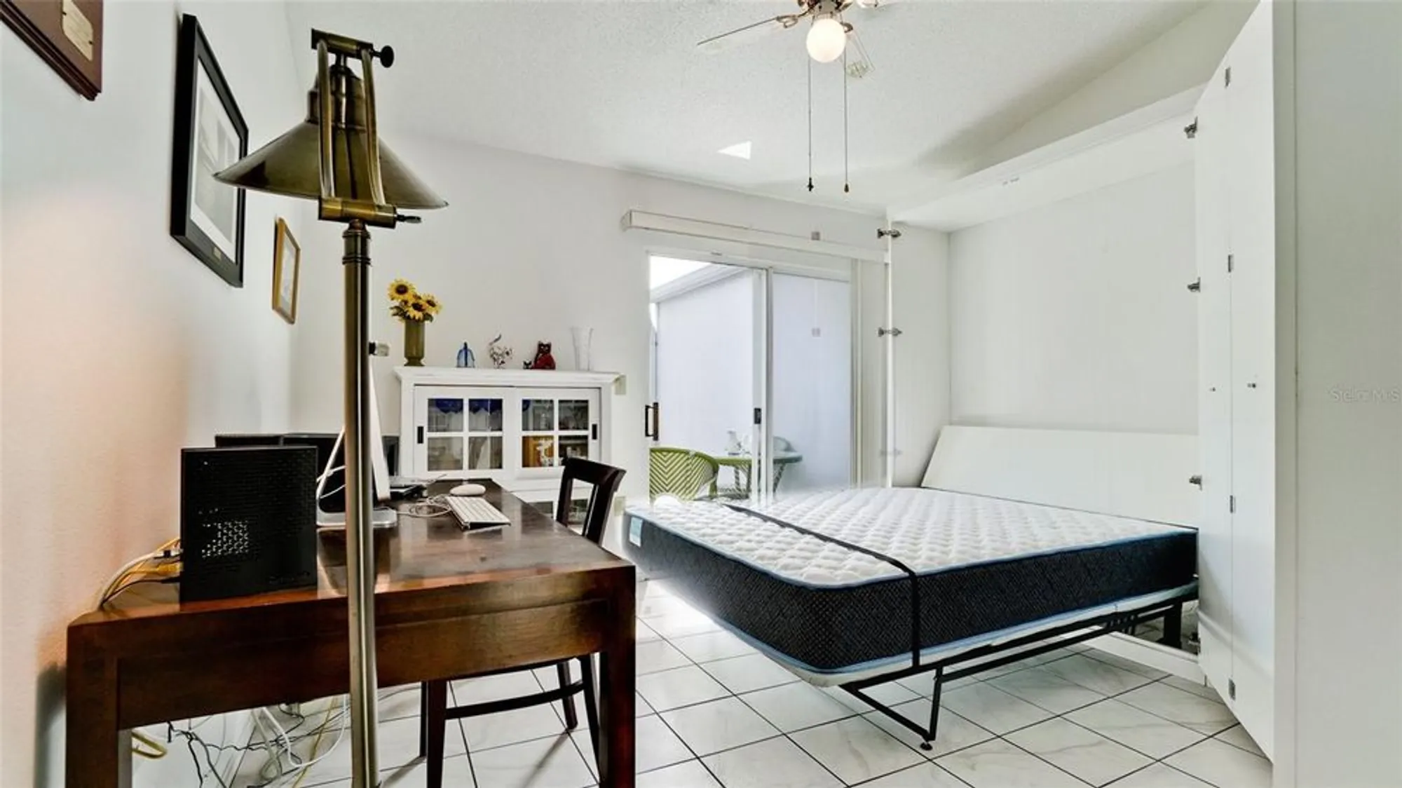 Property Slideshow image 22 of 46 | 512 sanderling cir, Bradenton, FL, 34209