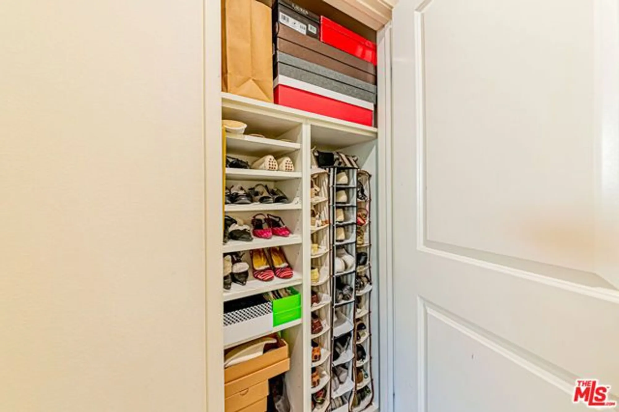 Property Slideshow image 22 of 33 | 267 s san pedro st unit 608, Los Angeles, CA, 90012