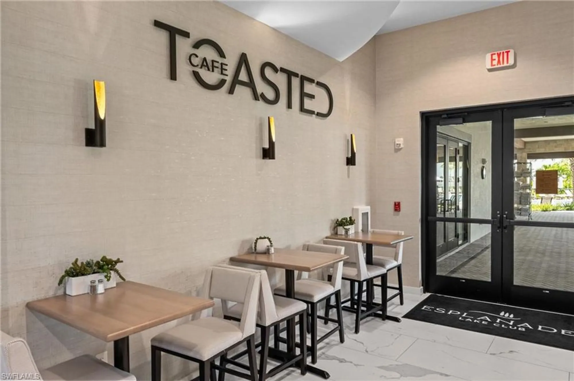 Property Slideshow image 35 of 47 | 12230 canal grande dr, Fort Myers, FL, 33913