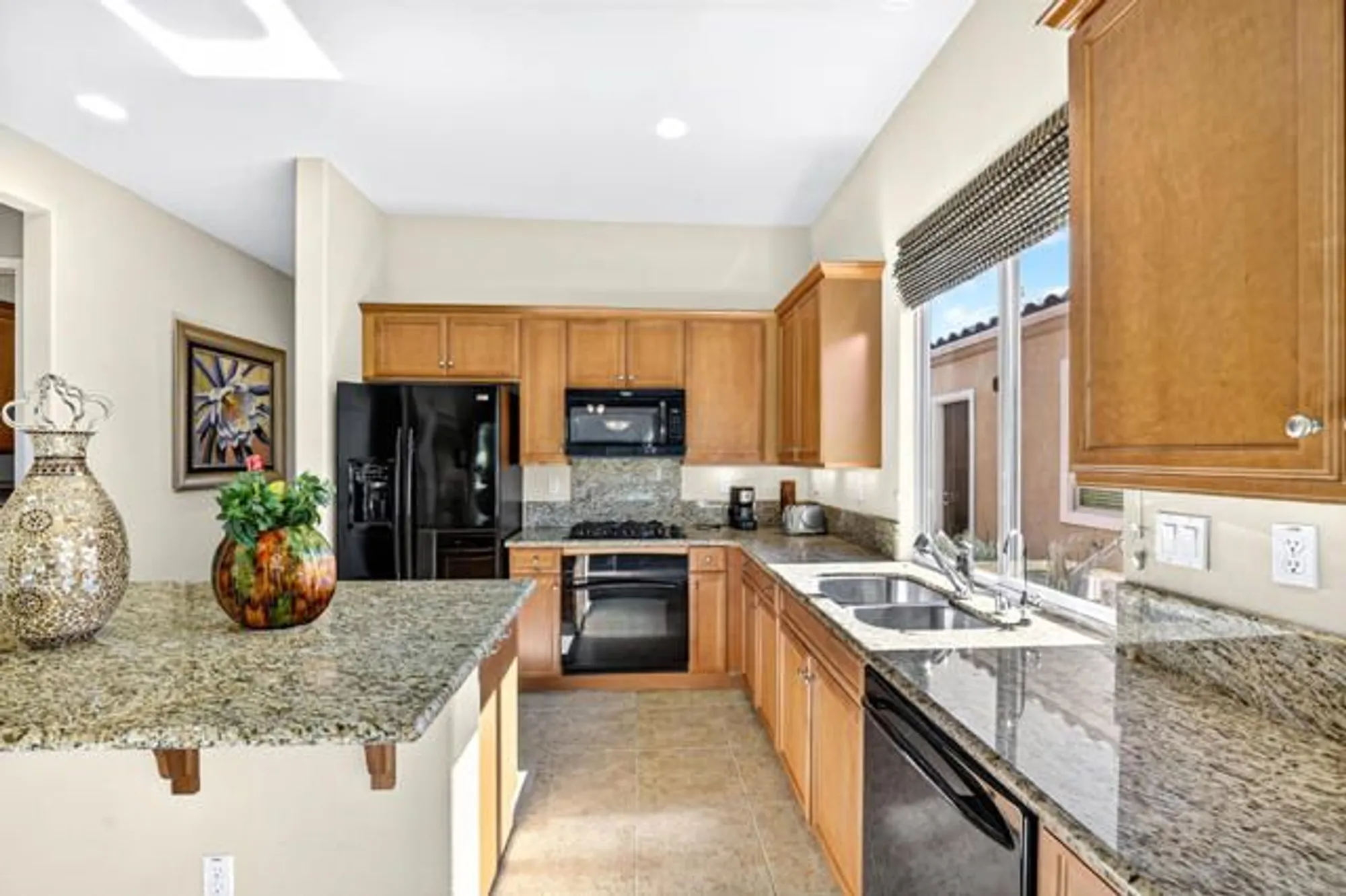 Property Slideshow image 6 of 44 | 41073 calle pueblo, Indio, CA, 92203