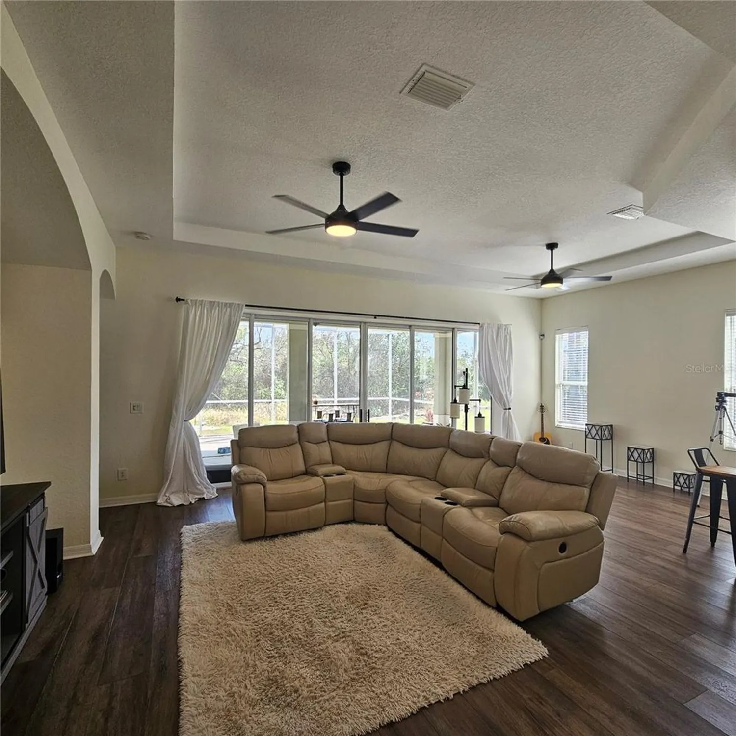 Property Slideshow image 9 of 44 | 920 regal manor way, Sun City Center, FL, 33573
