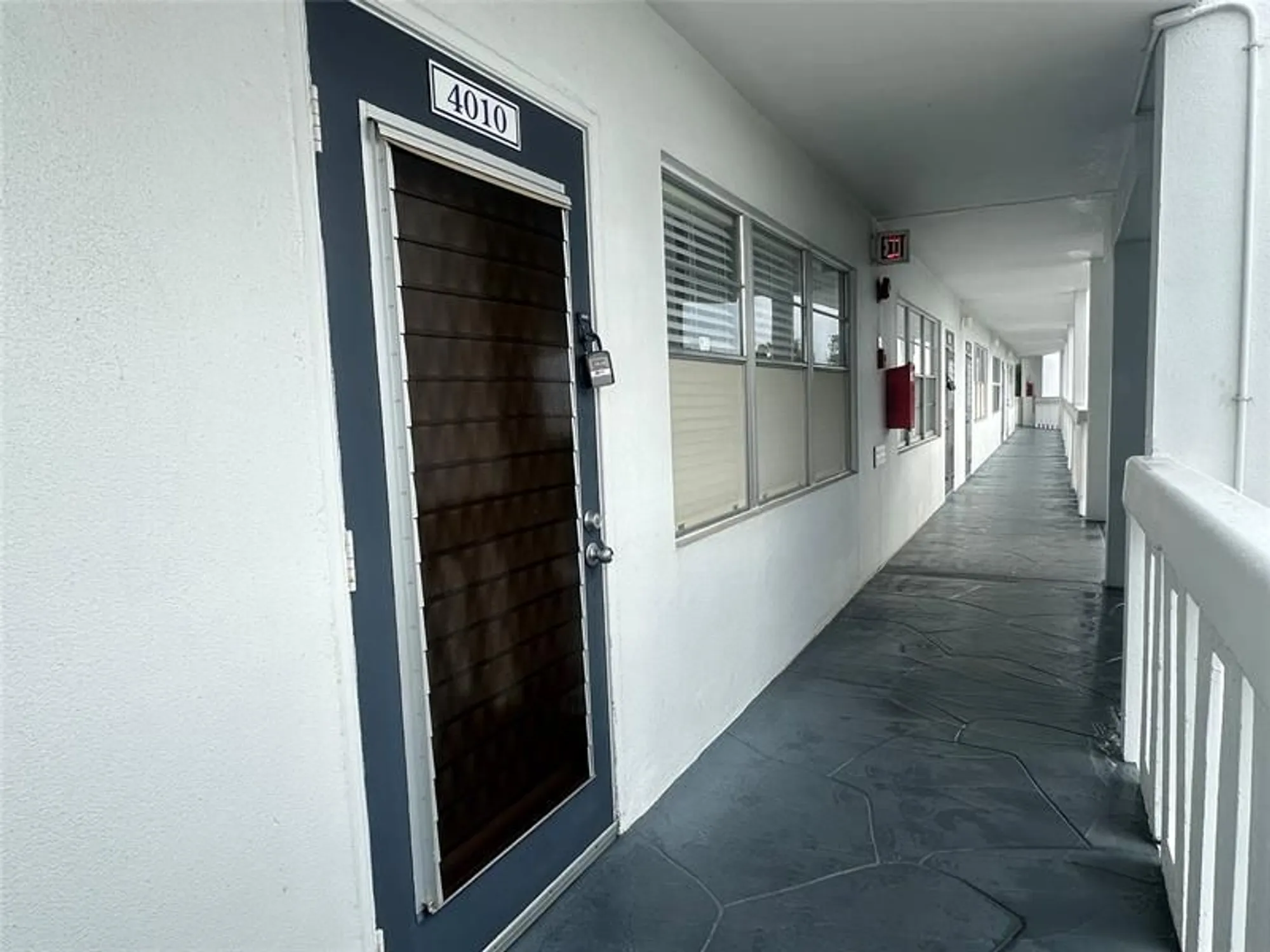 Property Slideshow image 22 of 59 | 4010 newport g # 4010, Deerfield Beach, FL, 33442