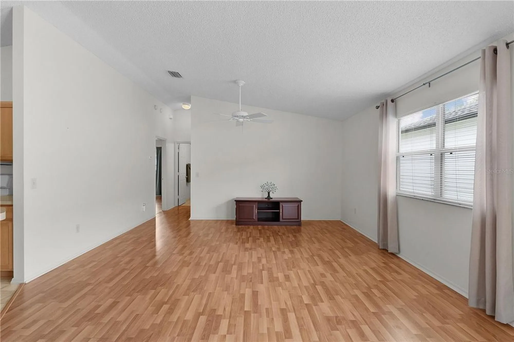 Property Slideshow image 10 of 43 | 424 rose croft ter, The Villages, FL, 32162