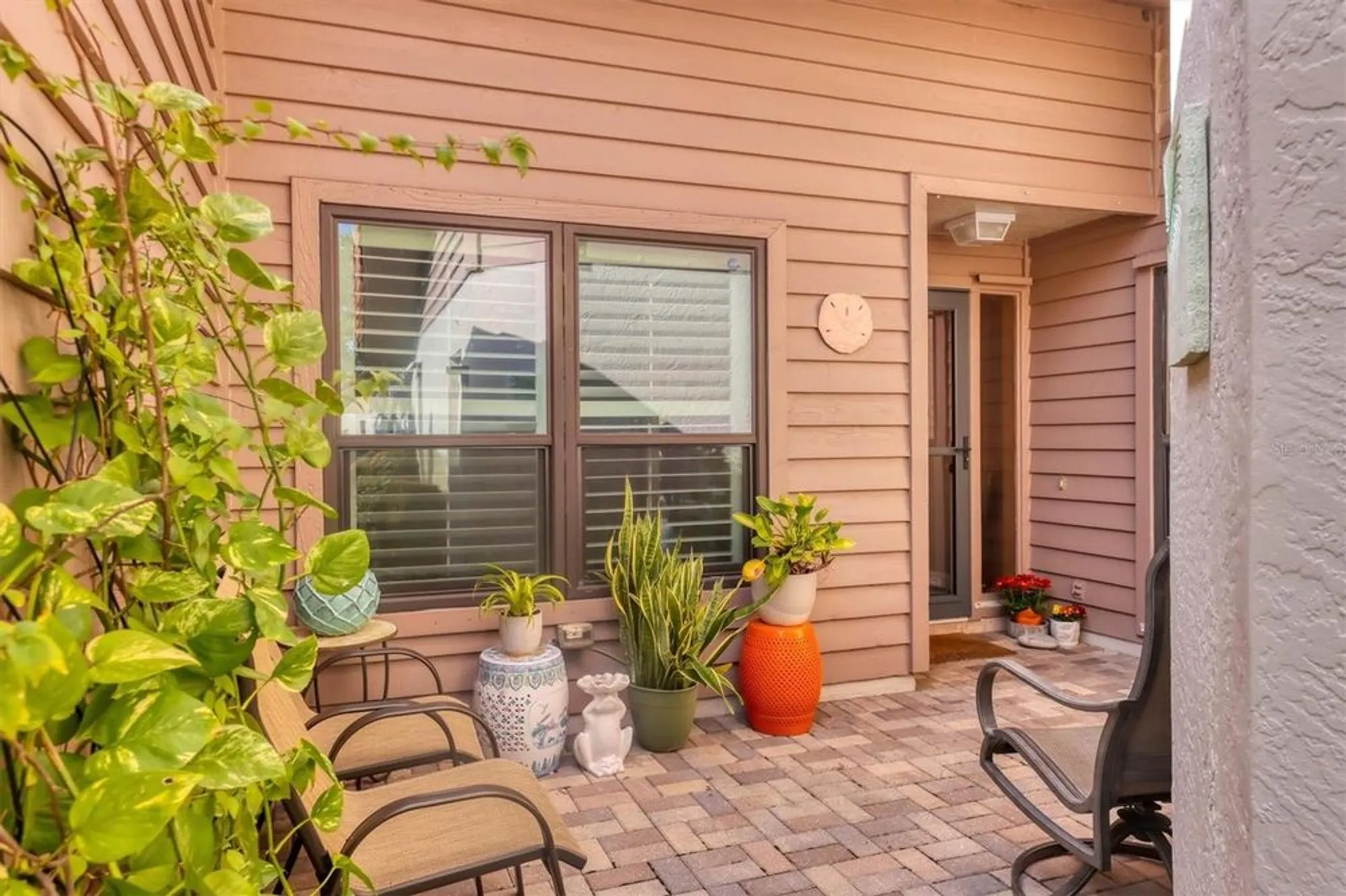 Property Slideshow image 3 of 55 | 3861 wilshire cir 115, Sarasota, FL, 34238