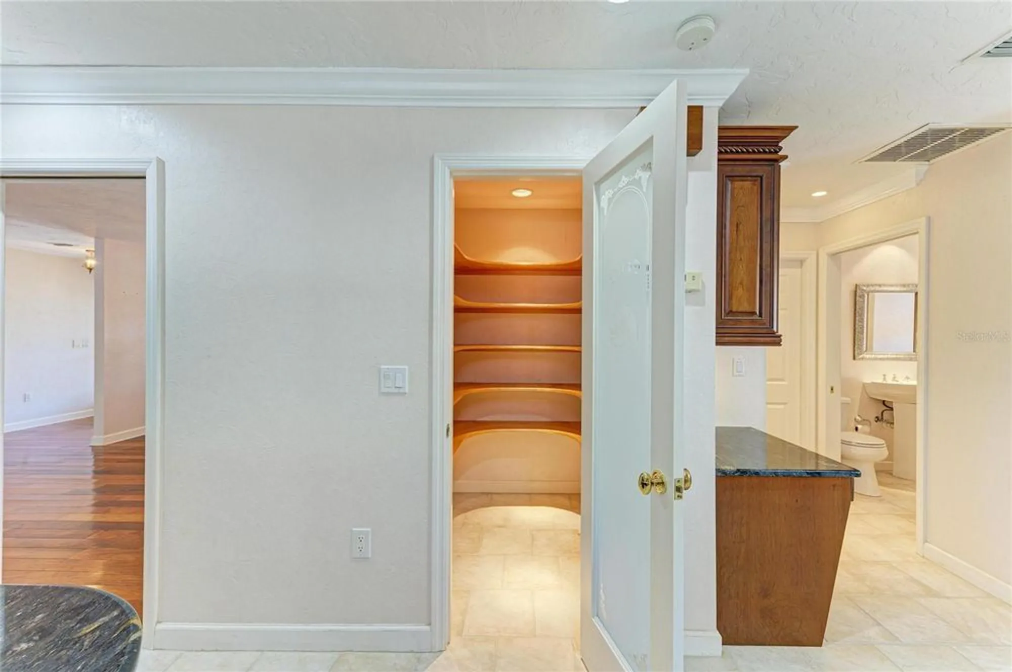 Property Slideshow image 27 of 83 | 5668 country lakes dr, Sarasota, FL, 34243