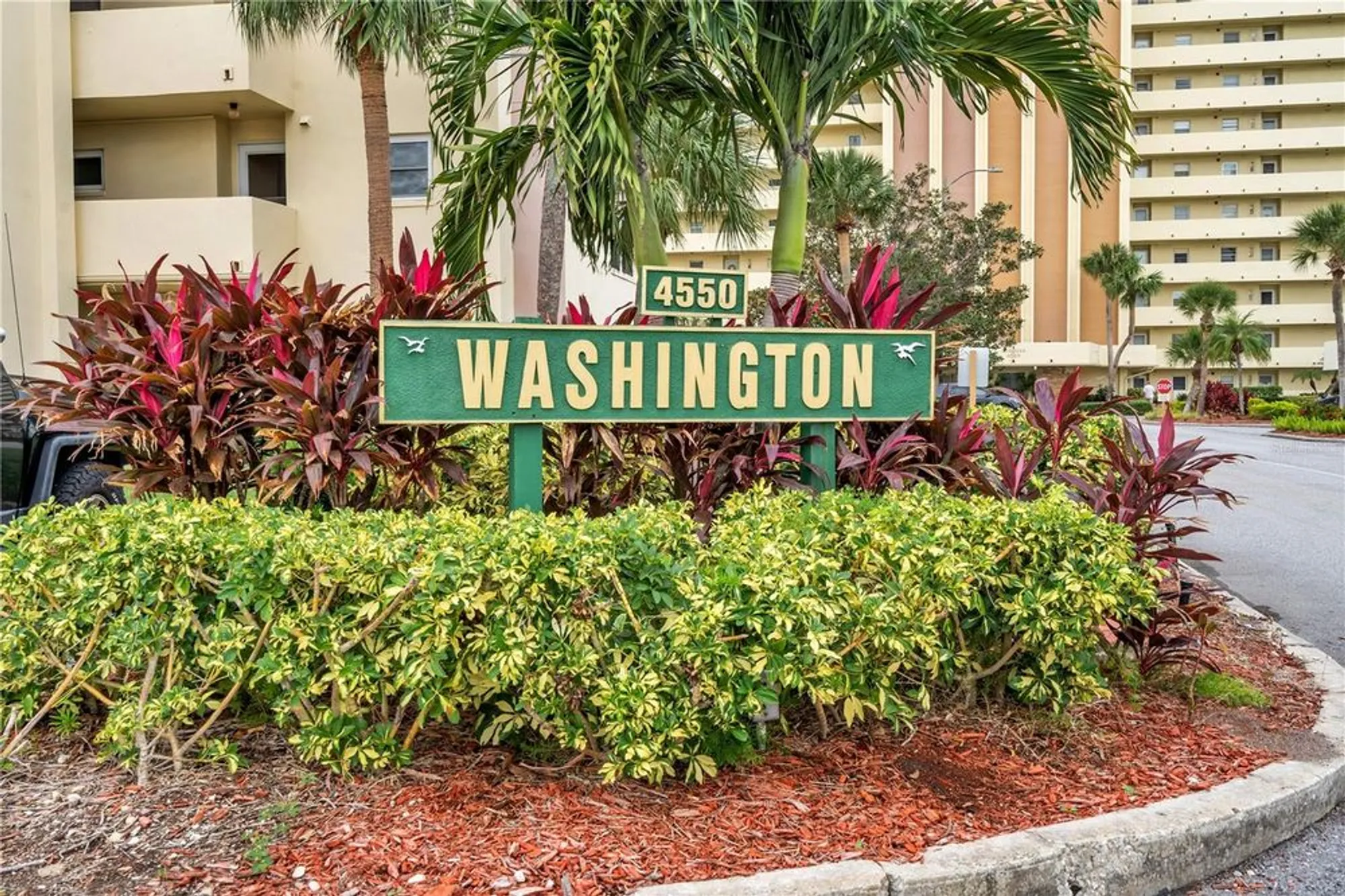Property Slideshow image 33 of 33 | 4550 cove cir apt 1003, St Petersburg, FL, 33708