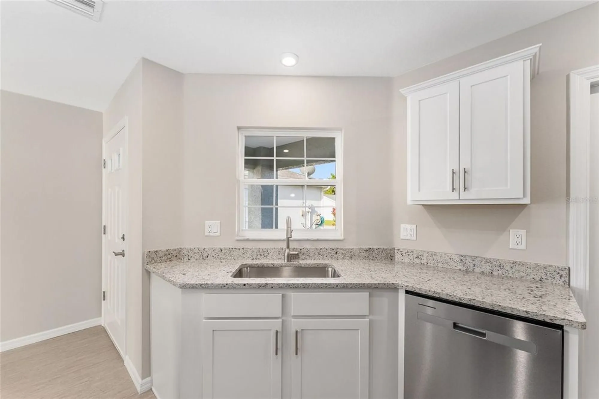 Property Slideshow image 8 of 47 | 10494 s drew bryant cir, Floral City, FL, 34436