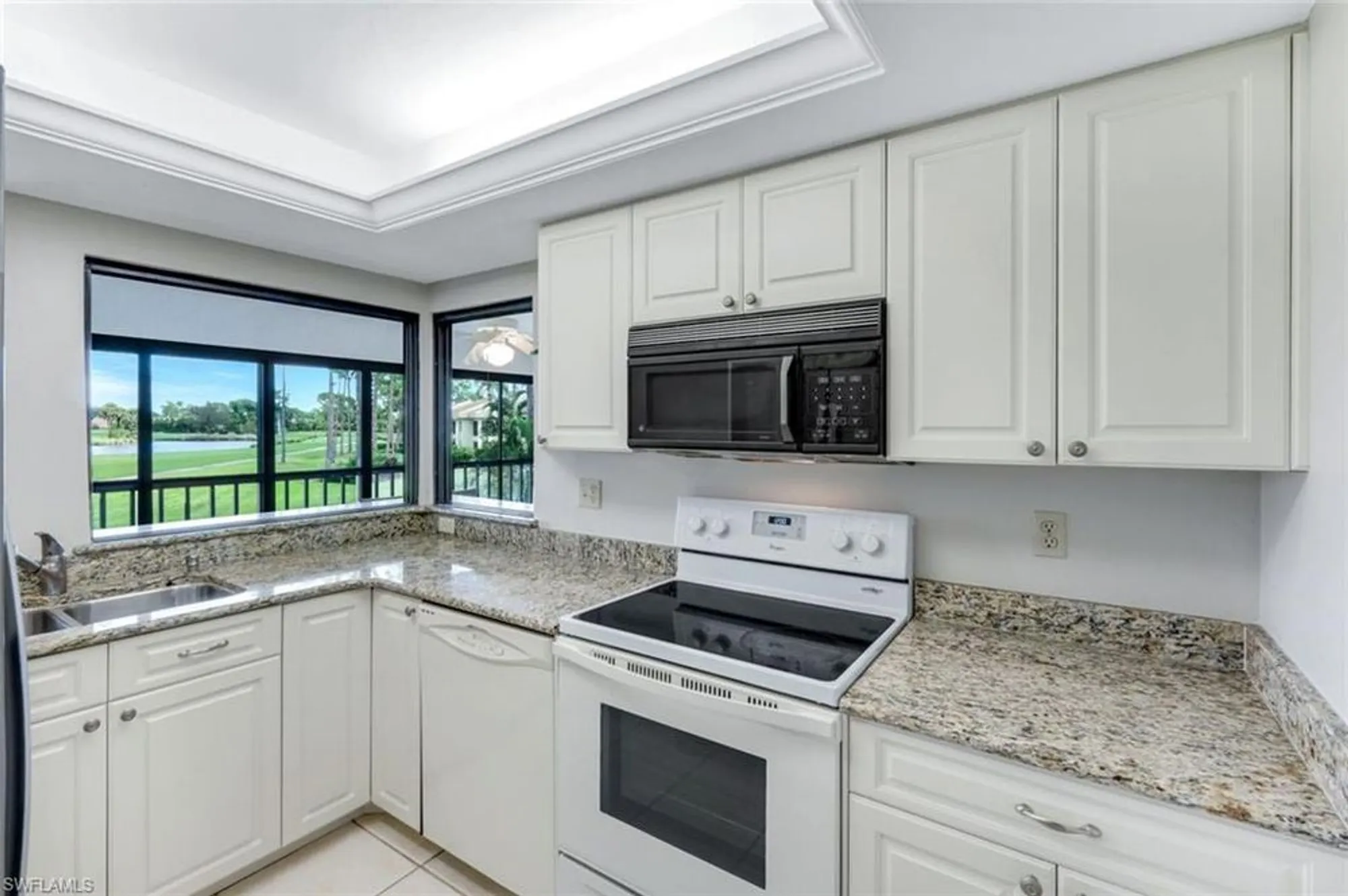 Property Slideshow image 10 of 37 | 5585 trailwinds dr apt 326, Fort Myers, FL, 33907