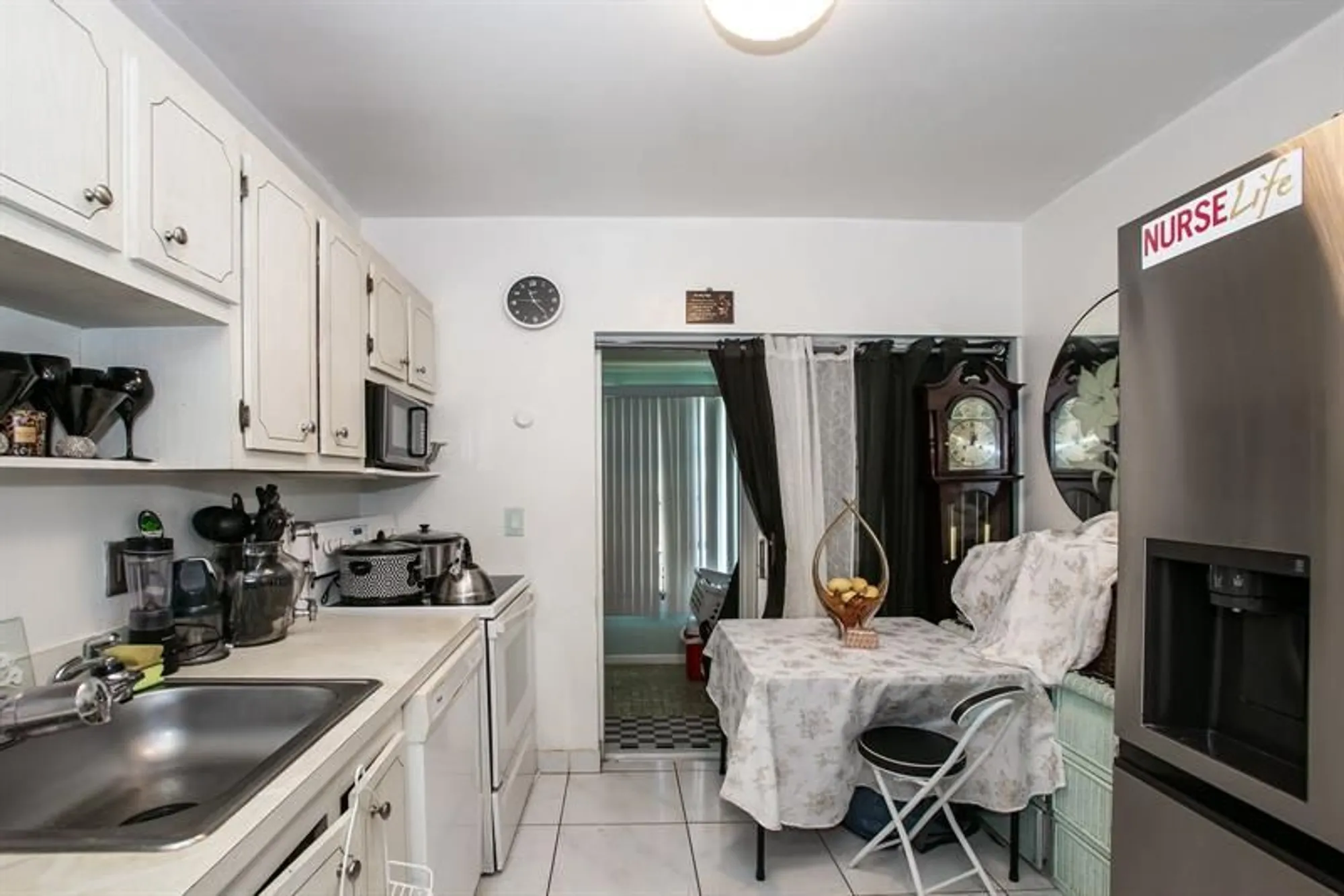 Property Slideshow image 4 of 12 | 601 nw 77th ave 205, Margate, FL, 33063