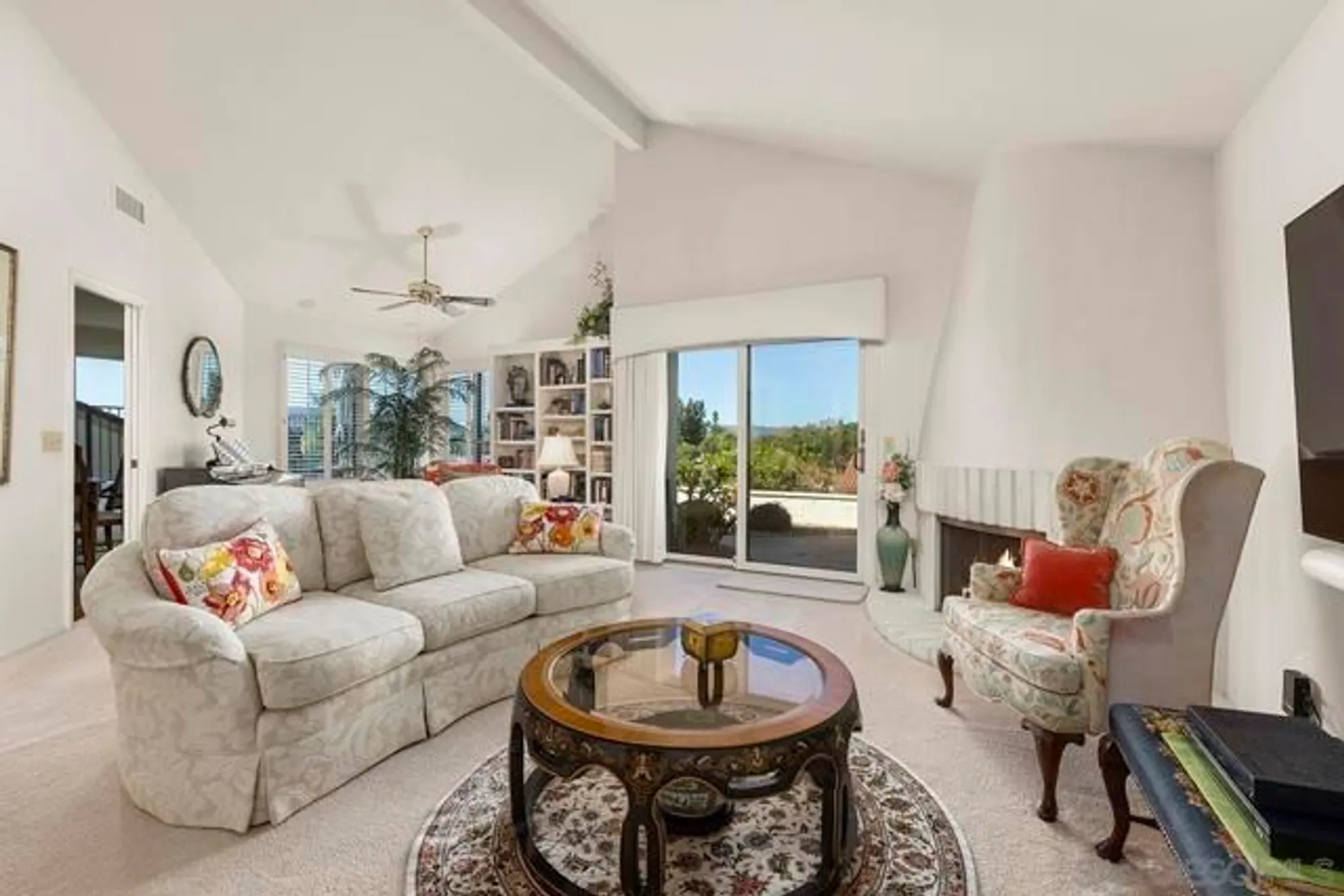 Property Slideshow image 1 of 75 | 17632 caminito hercuba, San Diego, CA, 92128