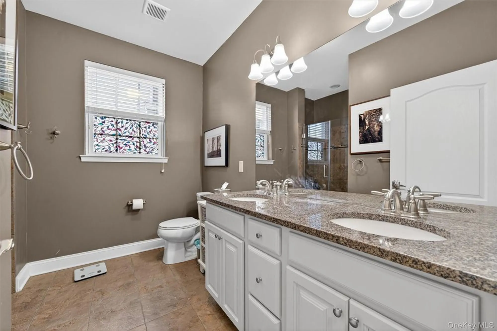 Property Slideshow image 27 of 43 | 21 cyprus dr, Middletown, NY, 10940