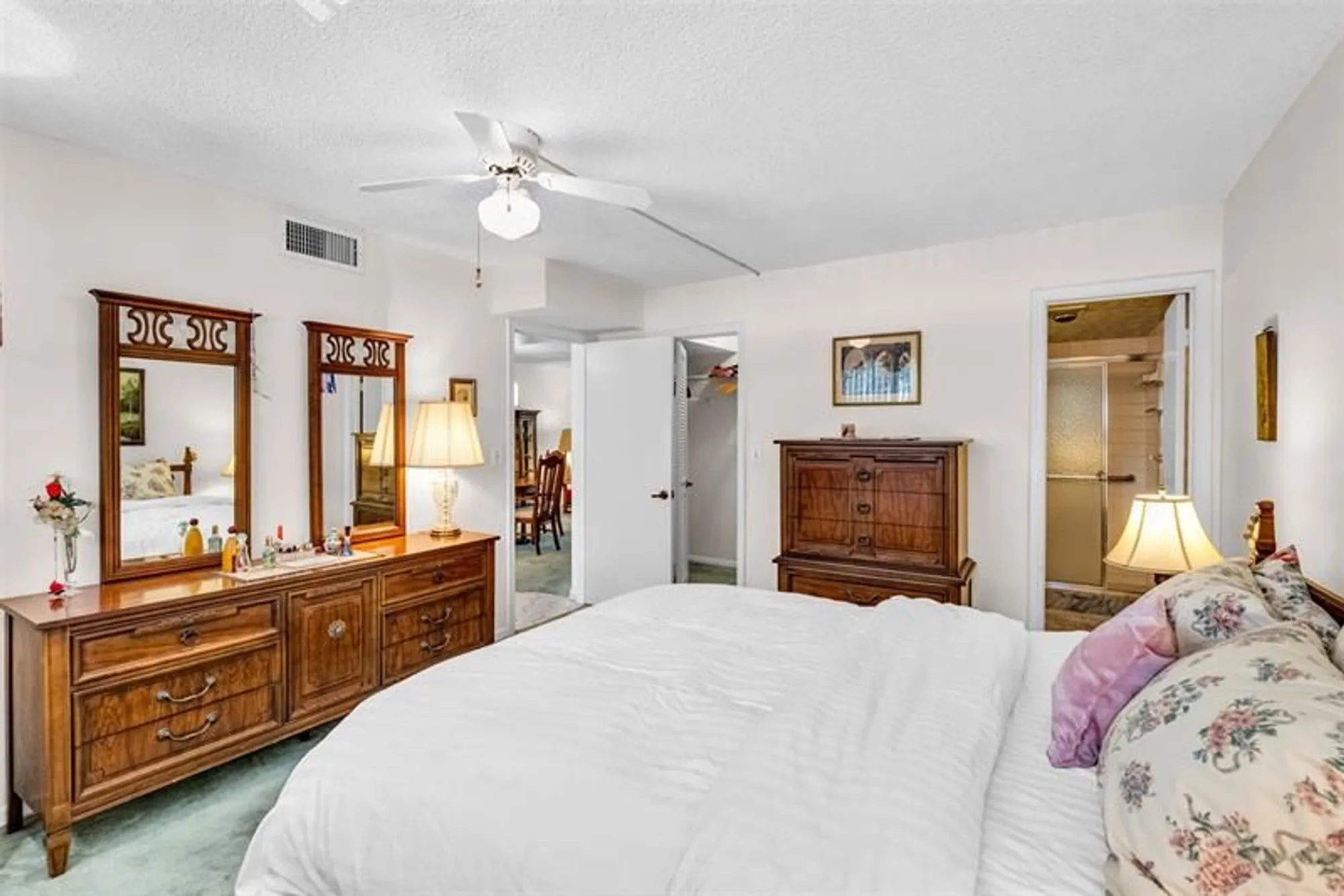 Property Slideshow image 26 of 51 | 9511 n hollybrook lake dr 207, Pembroke Pines, FL, 33025