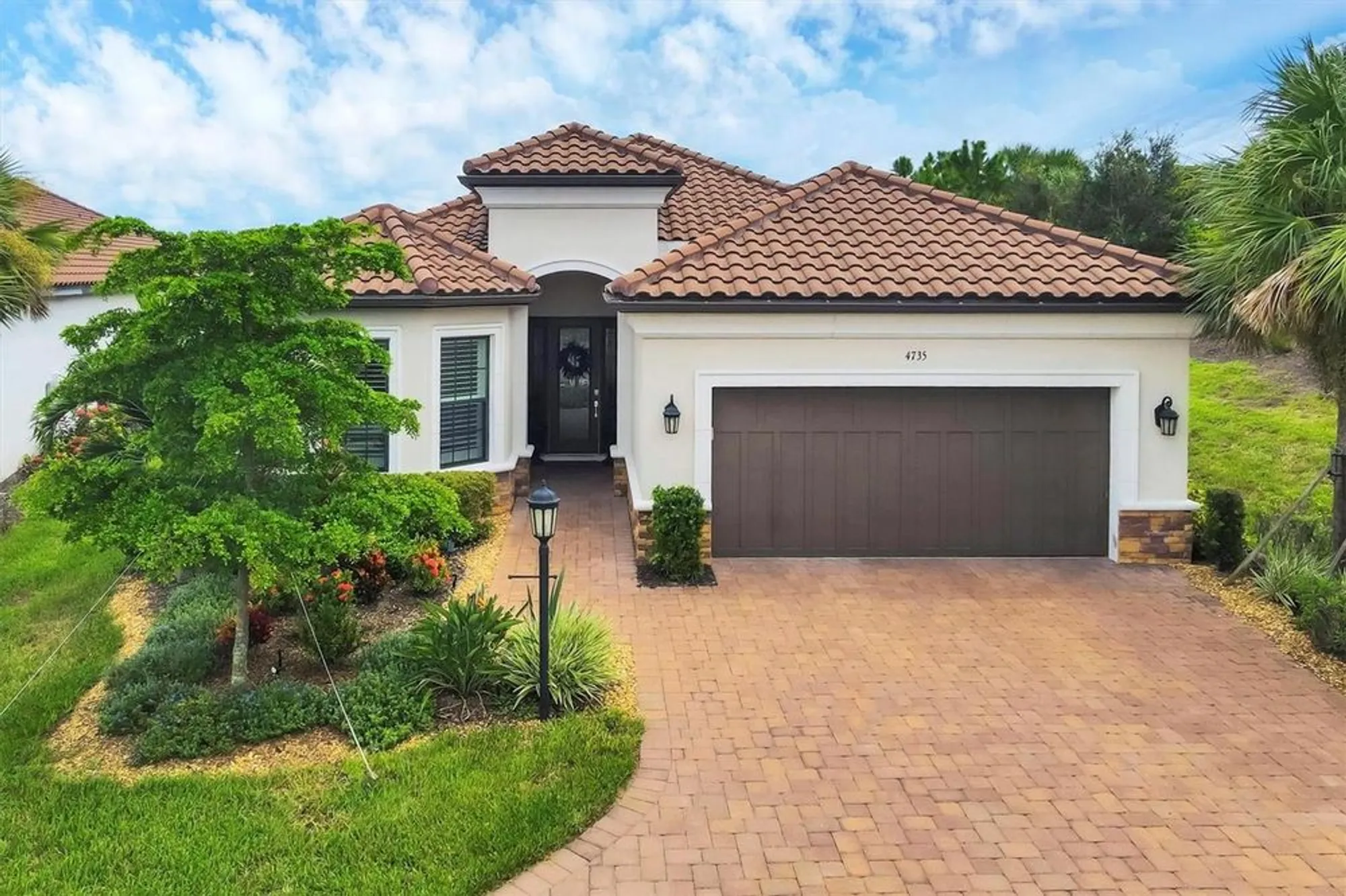 Property Slideshow image 1 of 100 | 4735 cassio ct, Bradenton, FL, 34211