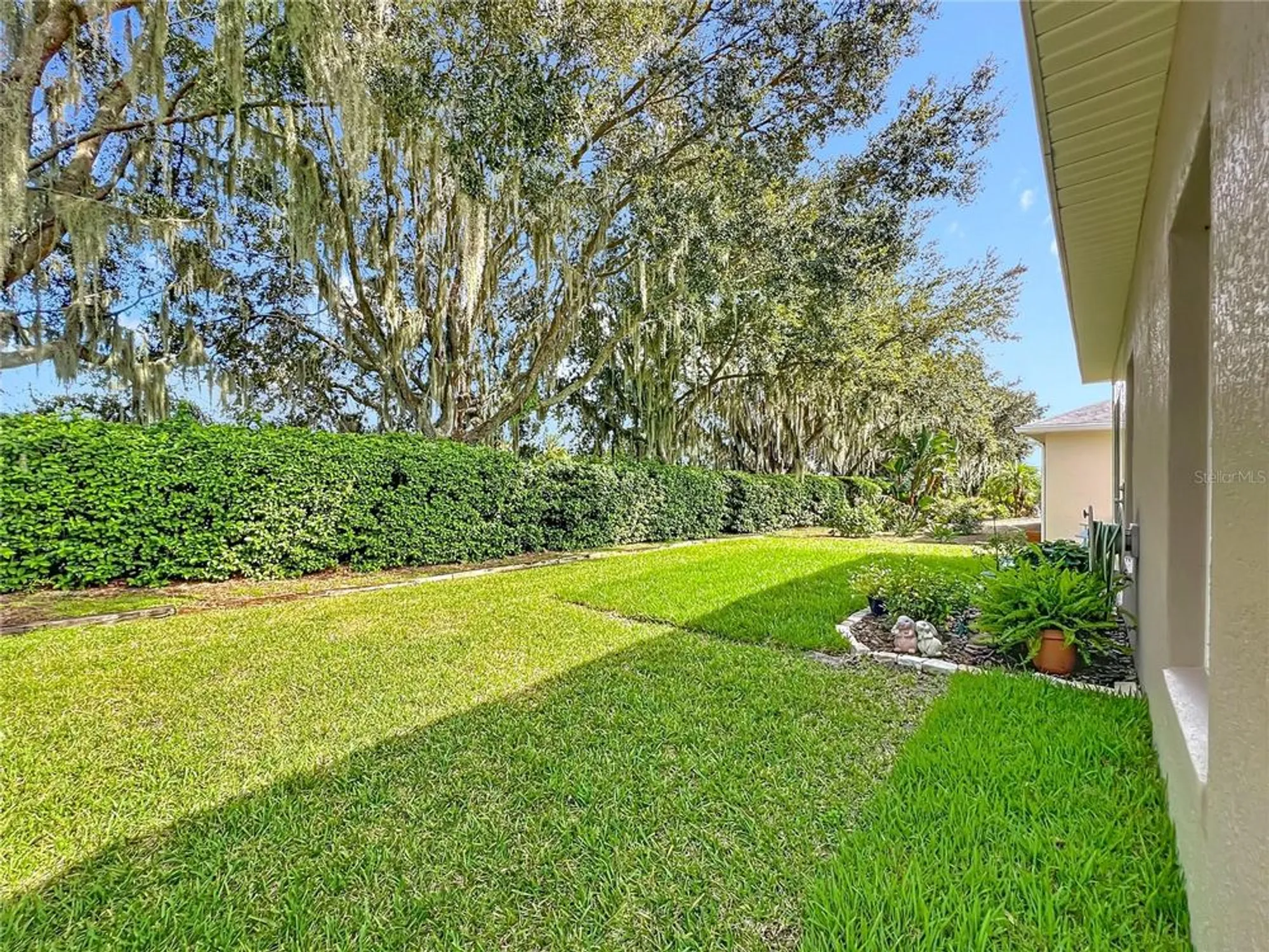 Property Slideshow image 45 of 59 | 5643 bounty cir, Tavares, FL, 32778