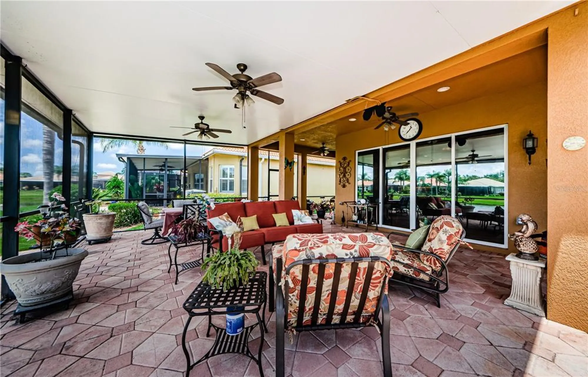 Property Slideshow image 33 of 77 | 4947 sandy brook cir, Wimauma, FL, 33598