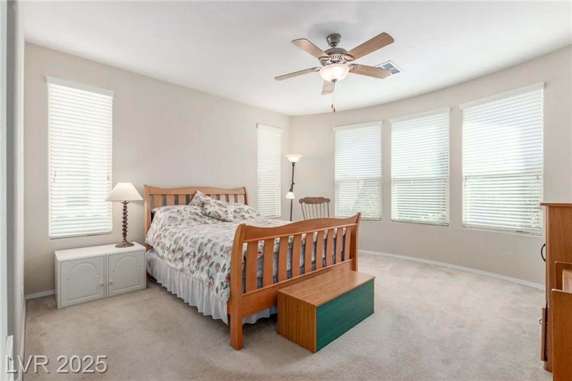 Property Slideshow image 16 of 51 | 5620 serenity haven st, North Las Vegas, NV, 89081