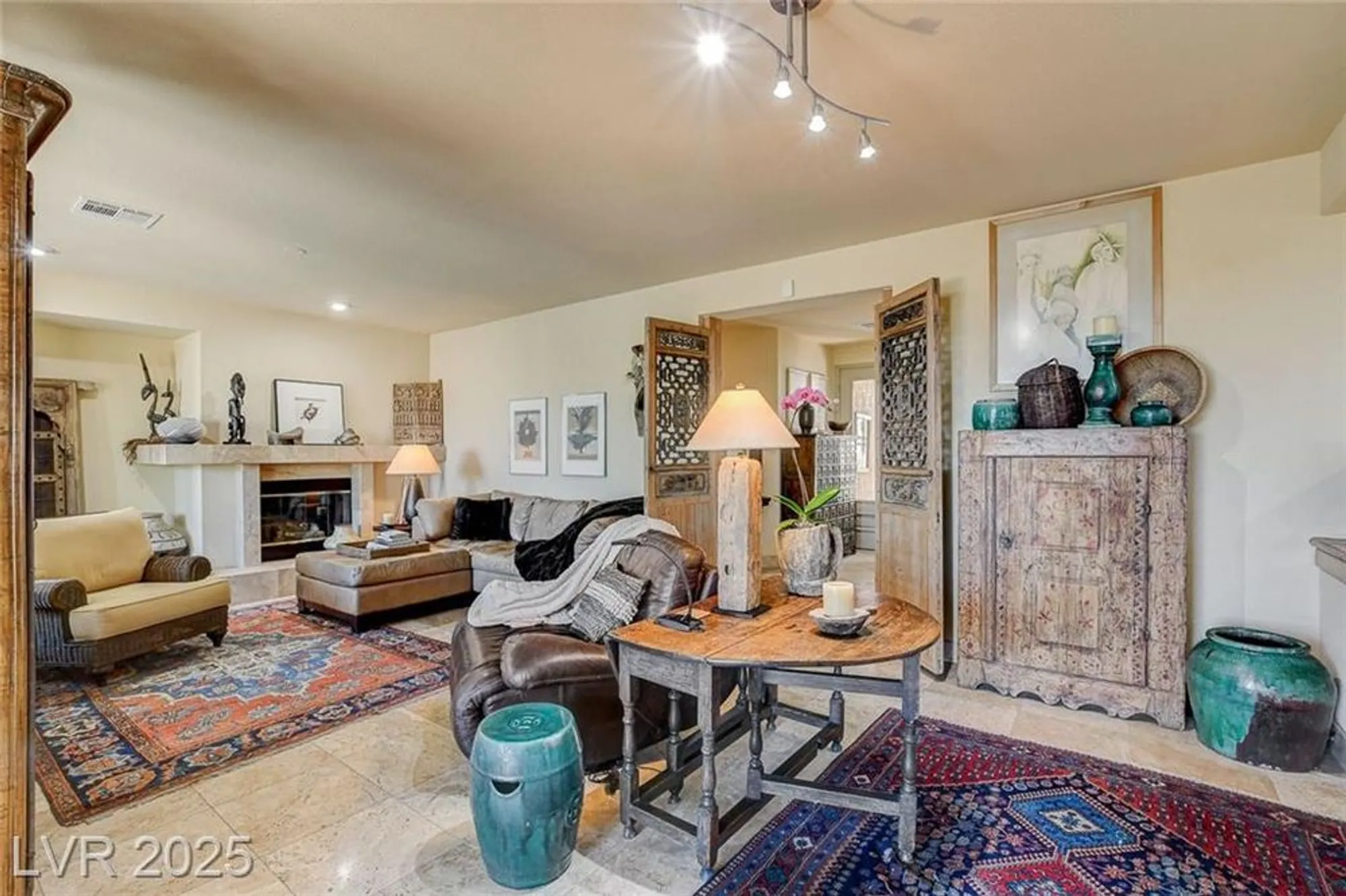 Property Slideshow image 8 of 56 | 5152 vincitor st, Las Vegas, NV, 89135