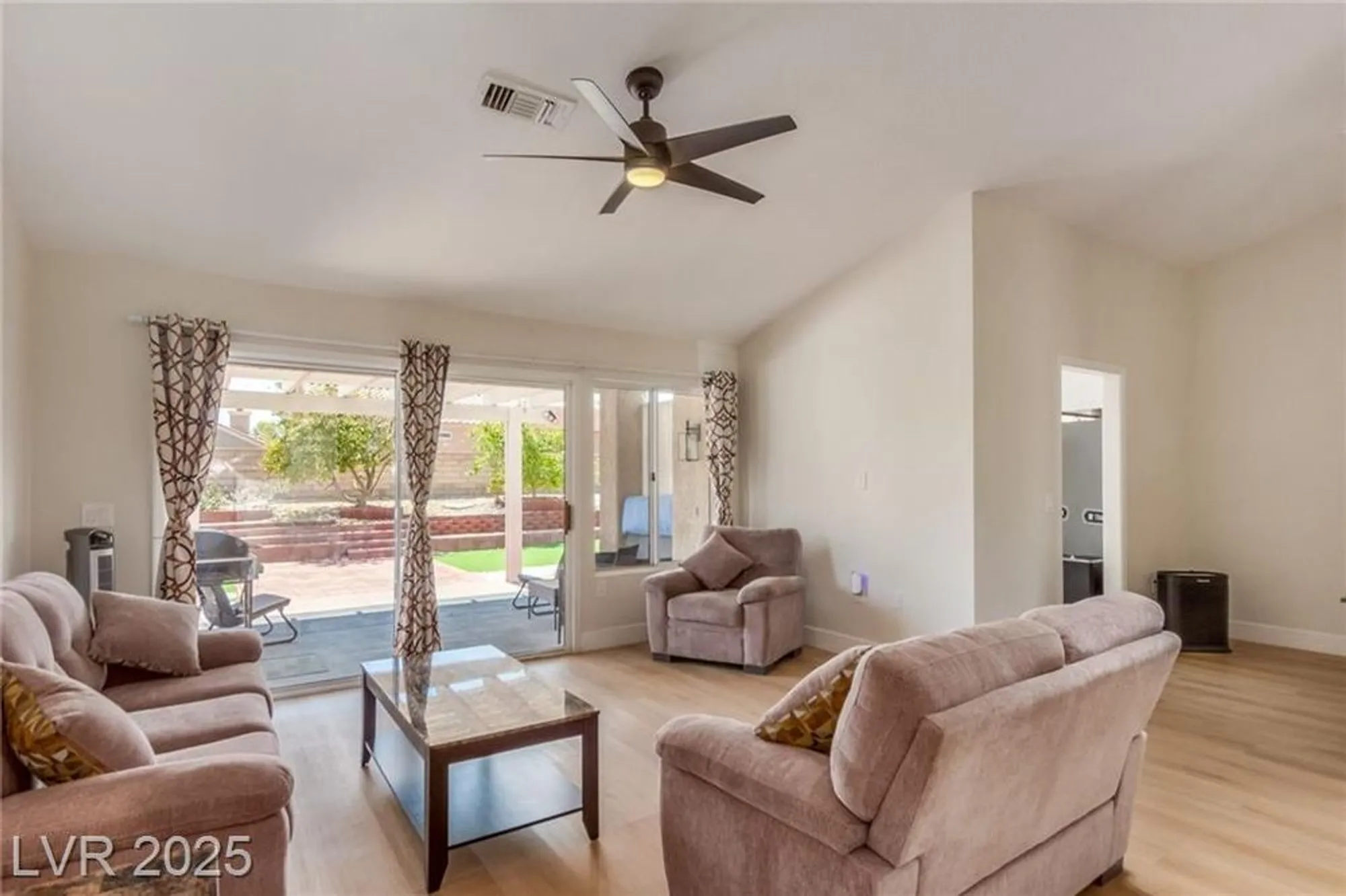 Property Slideshow image 8 of 42 | 8705 villa ridge dr, Las Vegas, NV, 89134
