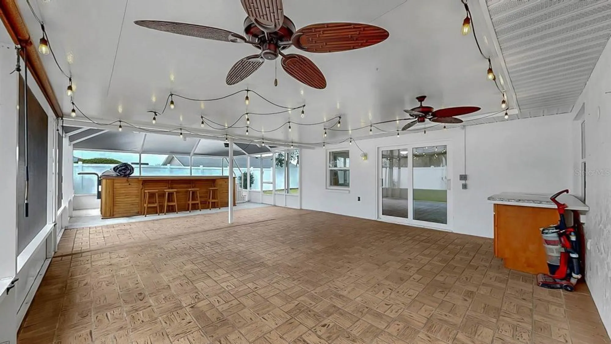 Property Slideshow image 31 of 41 | 663 allegheny dr, Sun City Center, FL, 33573