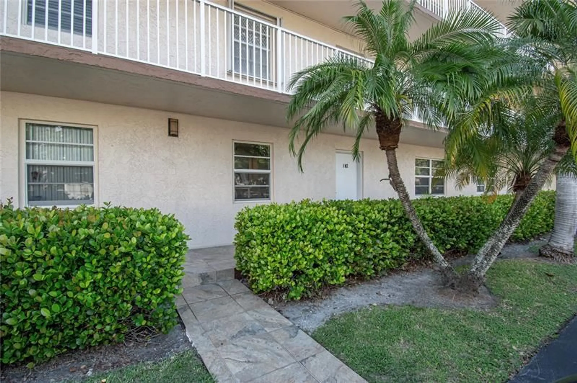 Property Slideshow image 29 of 51 | 1024 se 4th ave apt 102, Dania Beach, FL, 33004