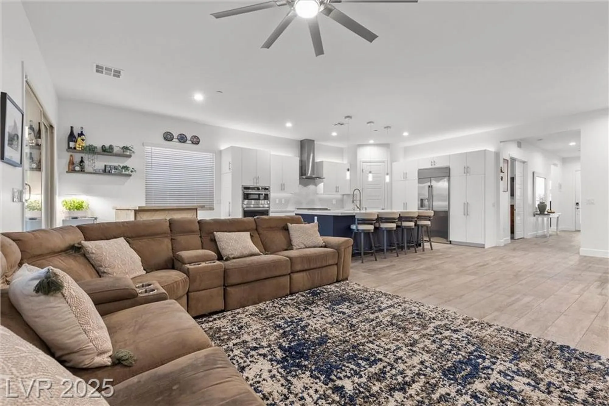 Property Slideshow image 10 of 55 | 12476 heritage bend dr, Las Vegas, NV, 89138
