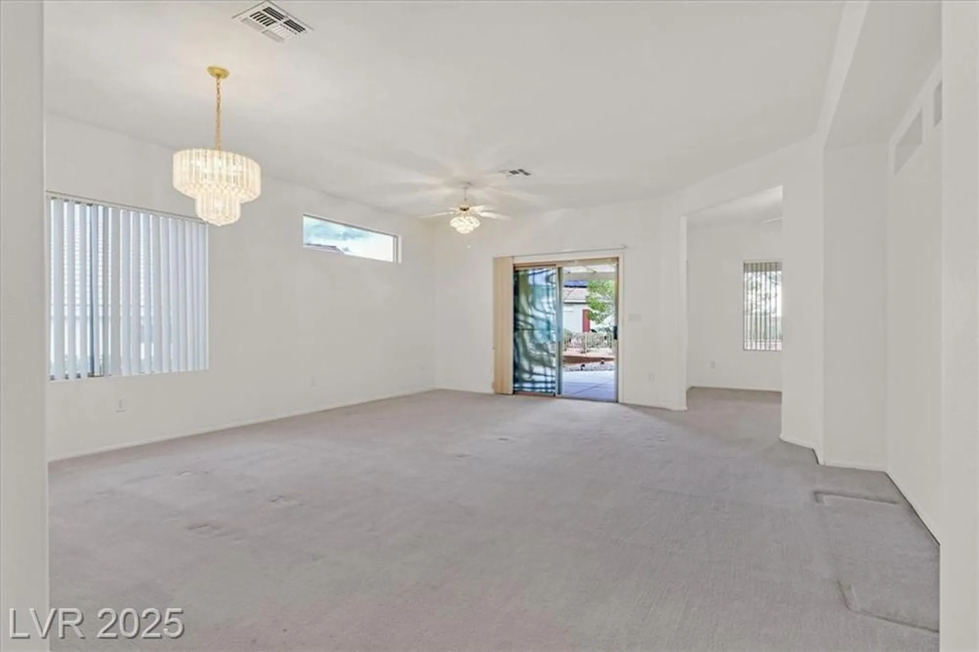 Property Slideshow image 6 of 53 | 580 cypress gardens pl, Henderson, NV, 89012