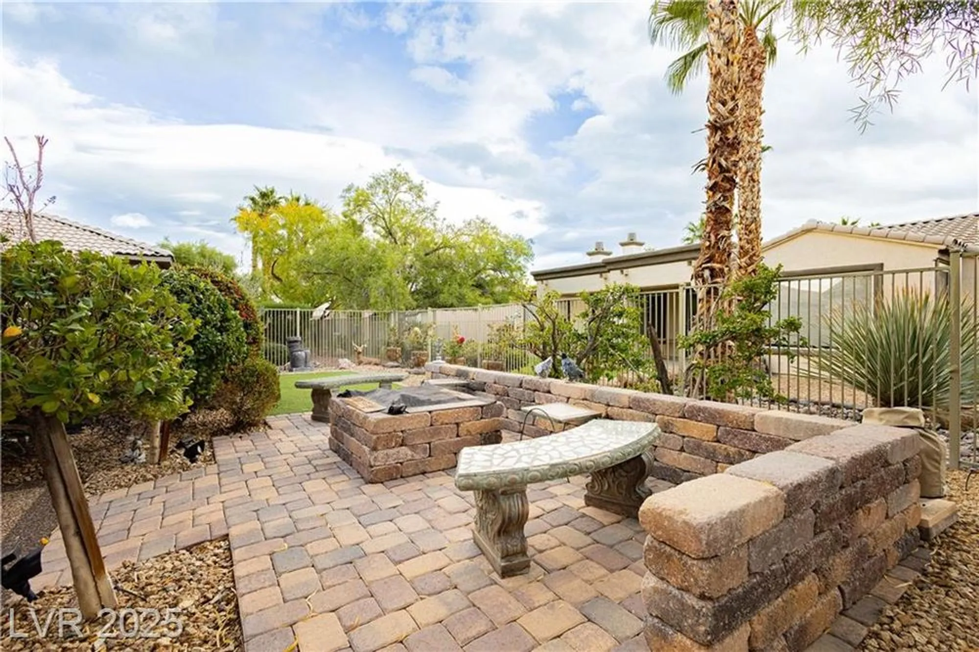 Property Slideshow image 37 of 45 | 10347 profeta ct, Las Vegas, NV, 89135