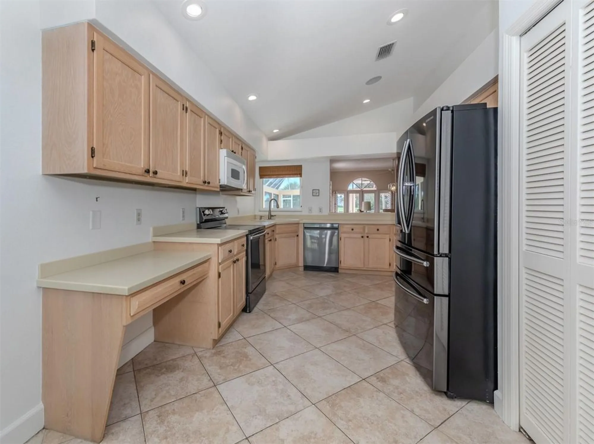 Property Slideshow image 6 of 65 | 424 cardiff rd 27, Venice, FL, 34293