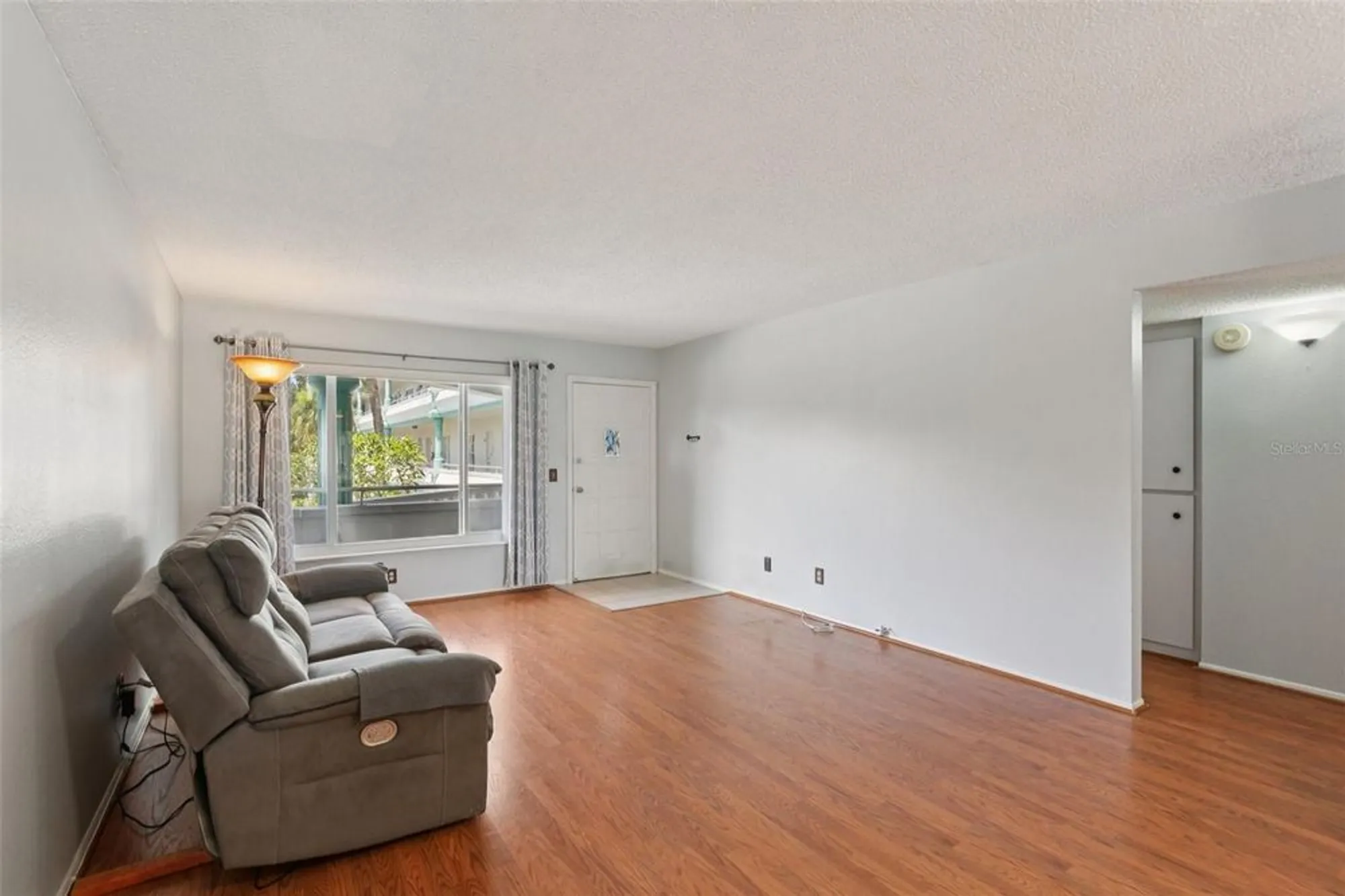 Property Slideshow image 10 of 49 | 2370 jamaican st apt 44, Clearwater, FL, 33763