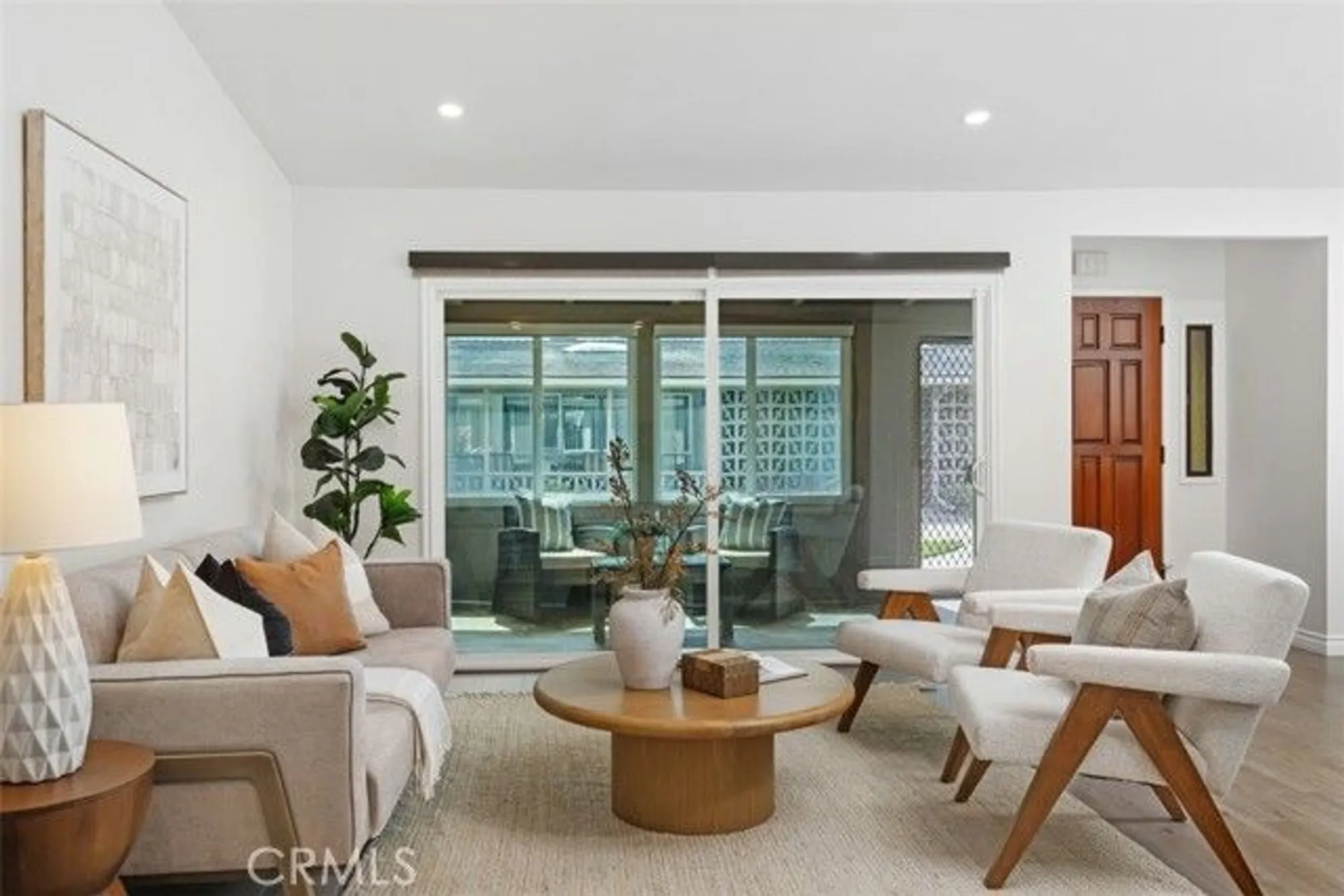 Property Slideshow image 5 of 38 | 13451 danbury ln # m6-133d, Seal Beach, CA, 90740