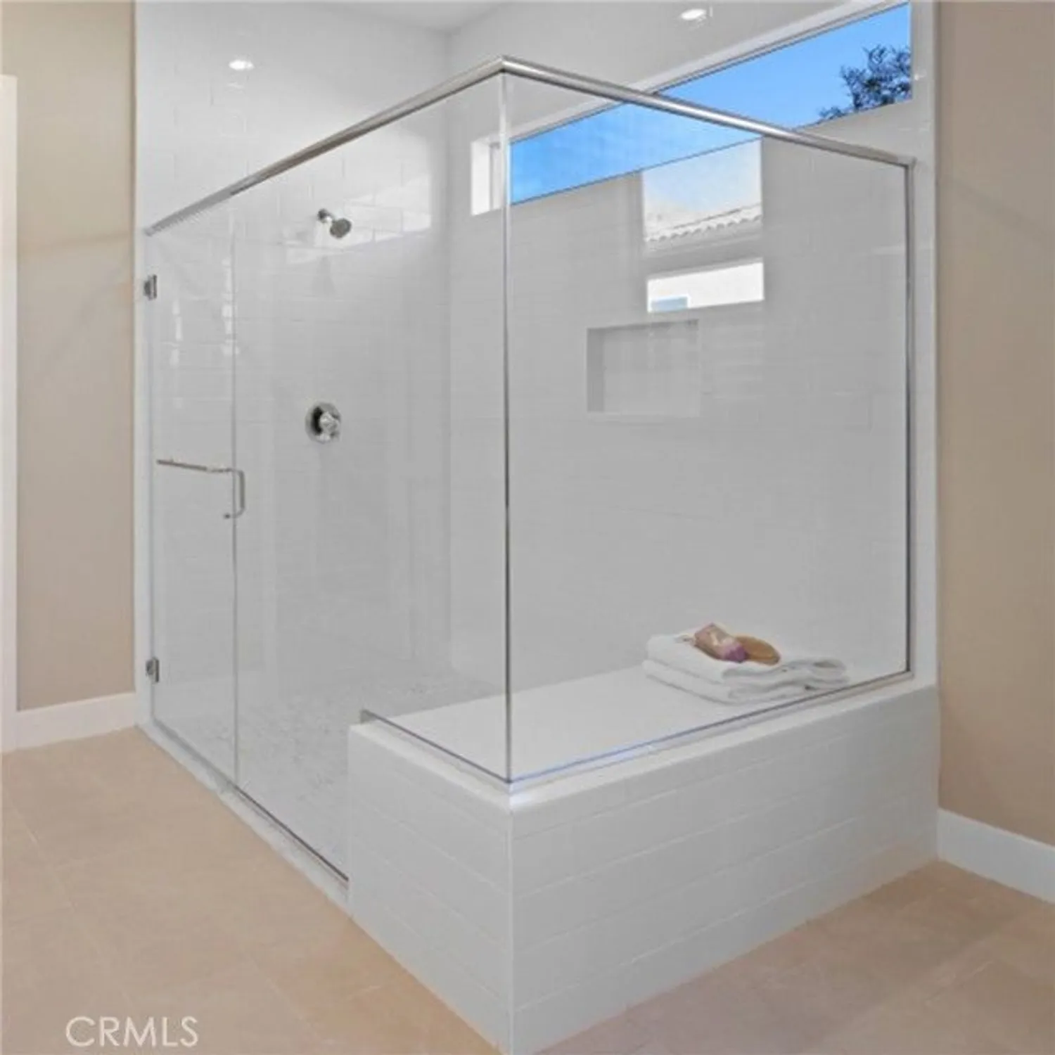 Property Slideshow image 14 of 27 | 29388 via destello, Valencia, CA, 91354