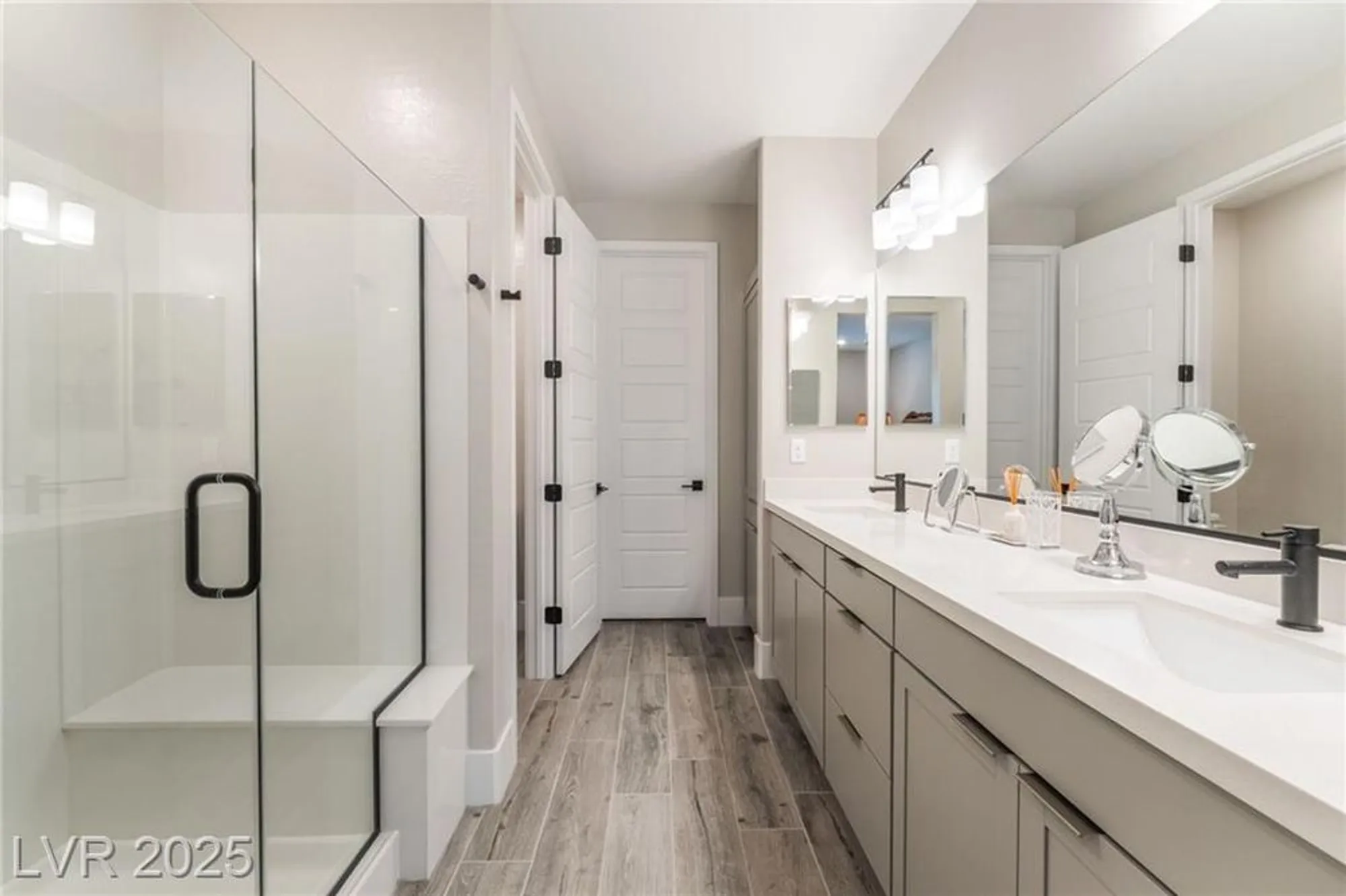 Property Slideshow image 20 of 43 | 9553 jadeite ln, Las Vegas, NV, 89143