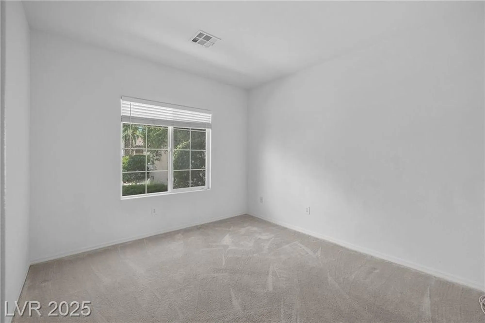 Property Slideshow image 19 of 37 | 2131 waterton rivers dr, Henderson, NV, 89044